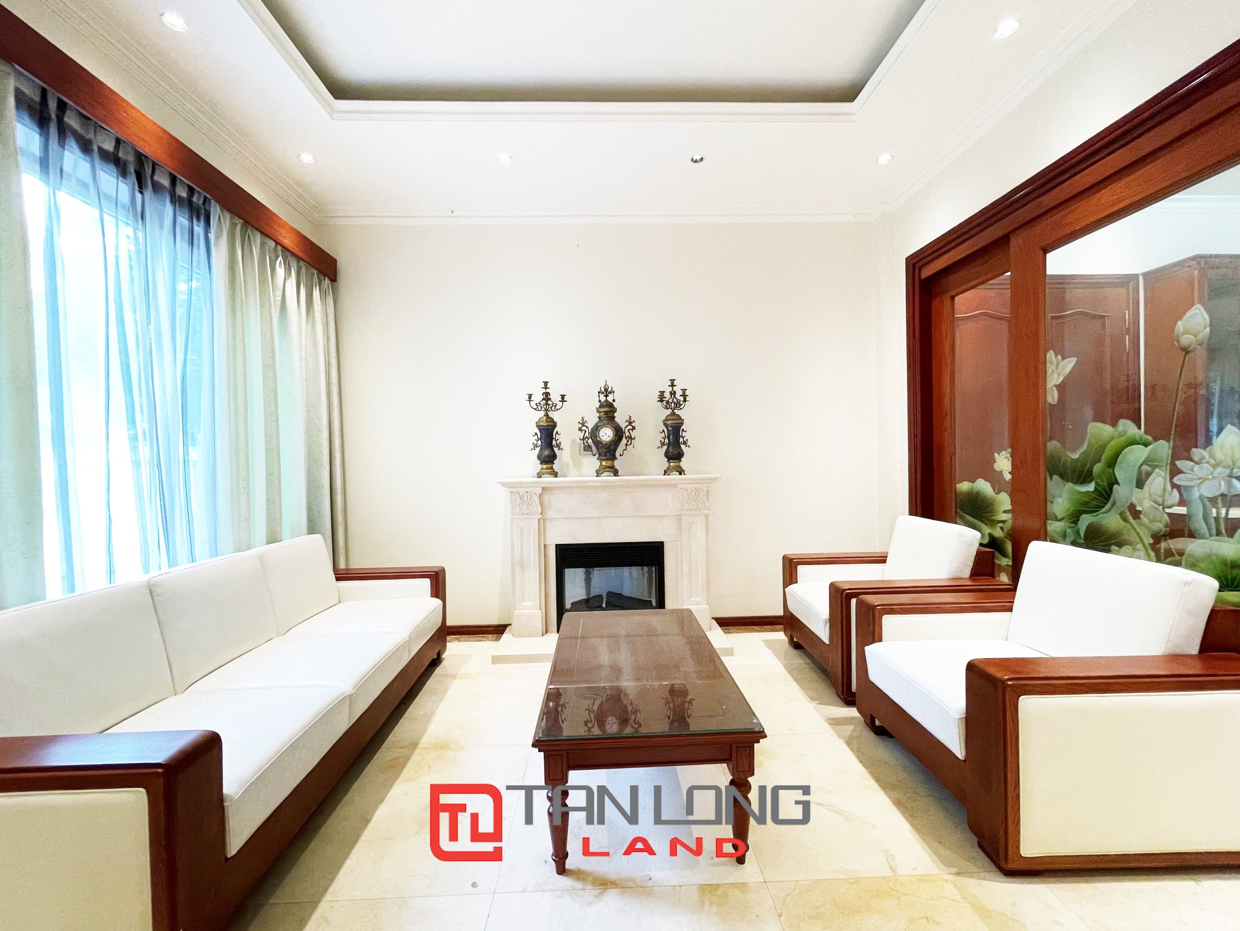 Cho thuê Biệt Thự Đơn Lập sân vườn full nội thất gần trường quốc tế BIS tại Vinhomes Riverside 3