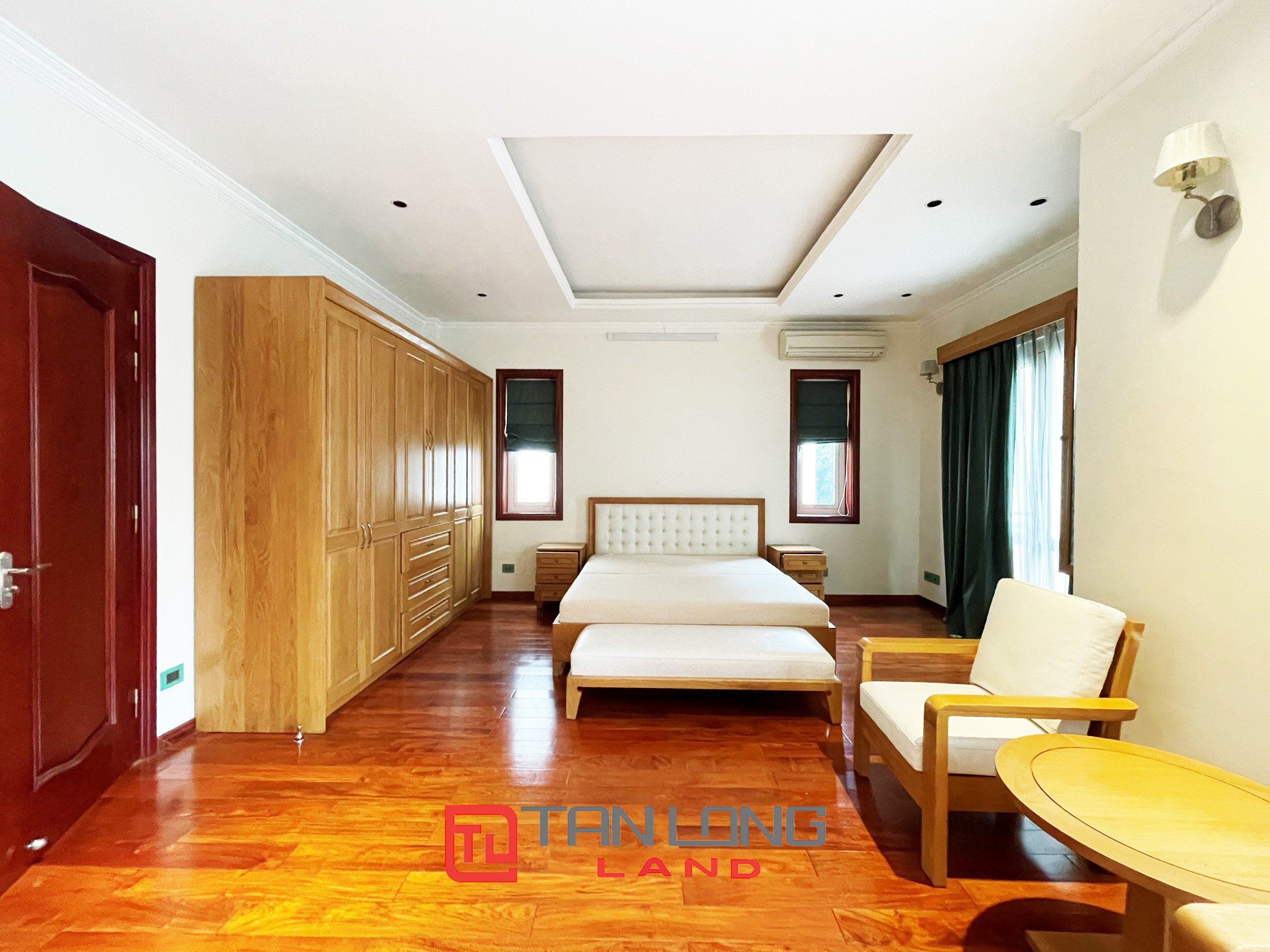 Cho thuê Biệt Thự Đơn Lập sân vườn full nội thất gần trường quốc tế BIS tại Vinhomes Riverside 7
