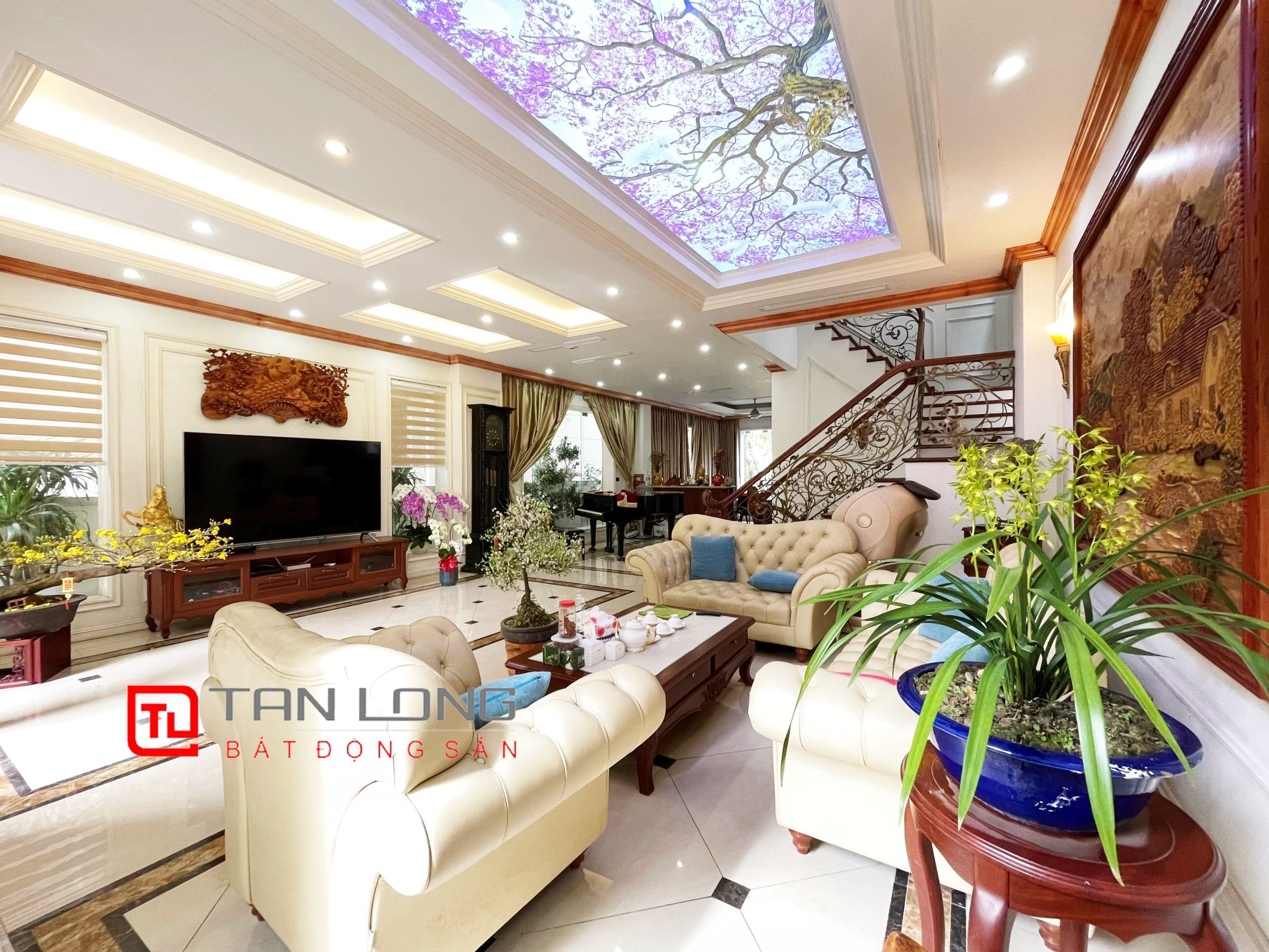 Cho thuê Biệt thự Đơn lập view sông, 4 phòng ngủ tại KĐT Vinhomes Riverside 2