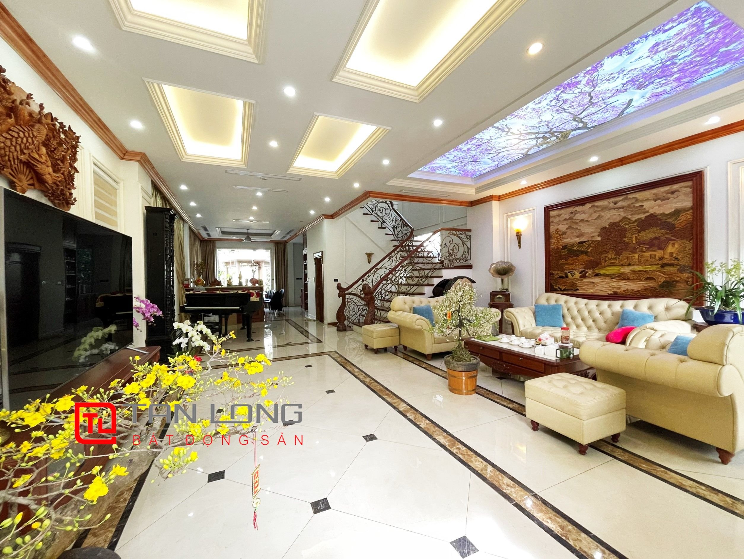 Cho thuê Biệt thự Đơn lập view sông, 4 phòng ngủ tại KĐT Vinhomes Riverside 3