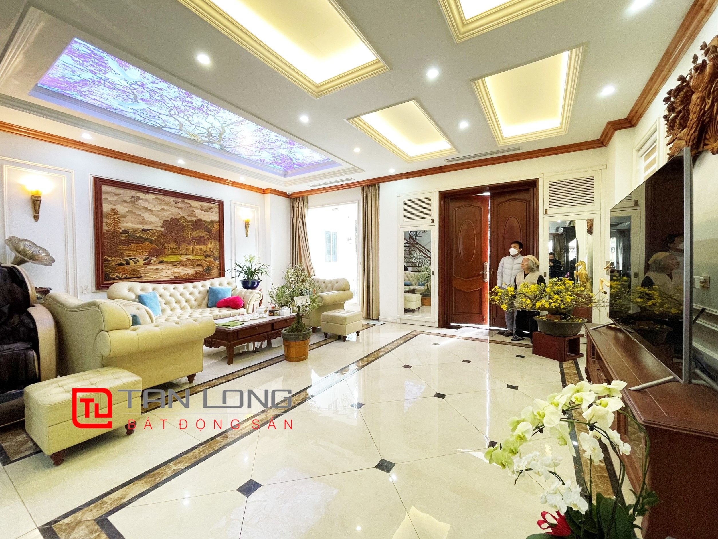 Cho thuê Biệt thự Đơn lập view sông, 4 phòng ngủ tại KĐT Vinhomes Riverside 4