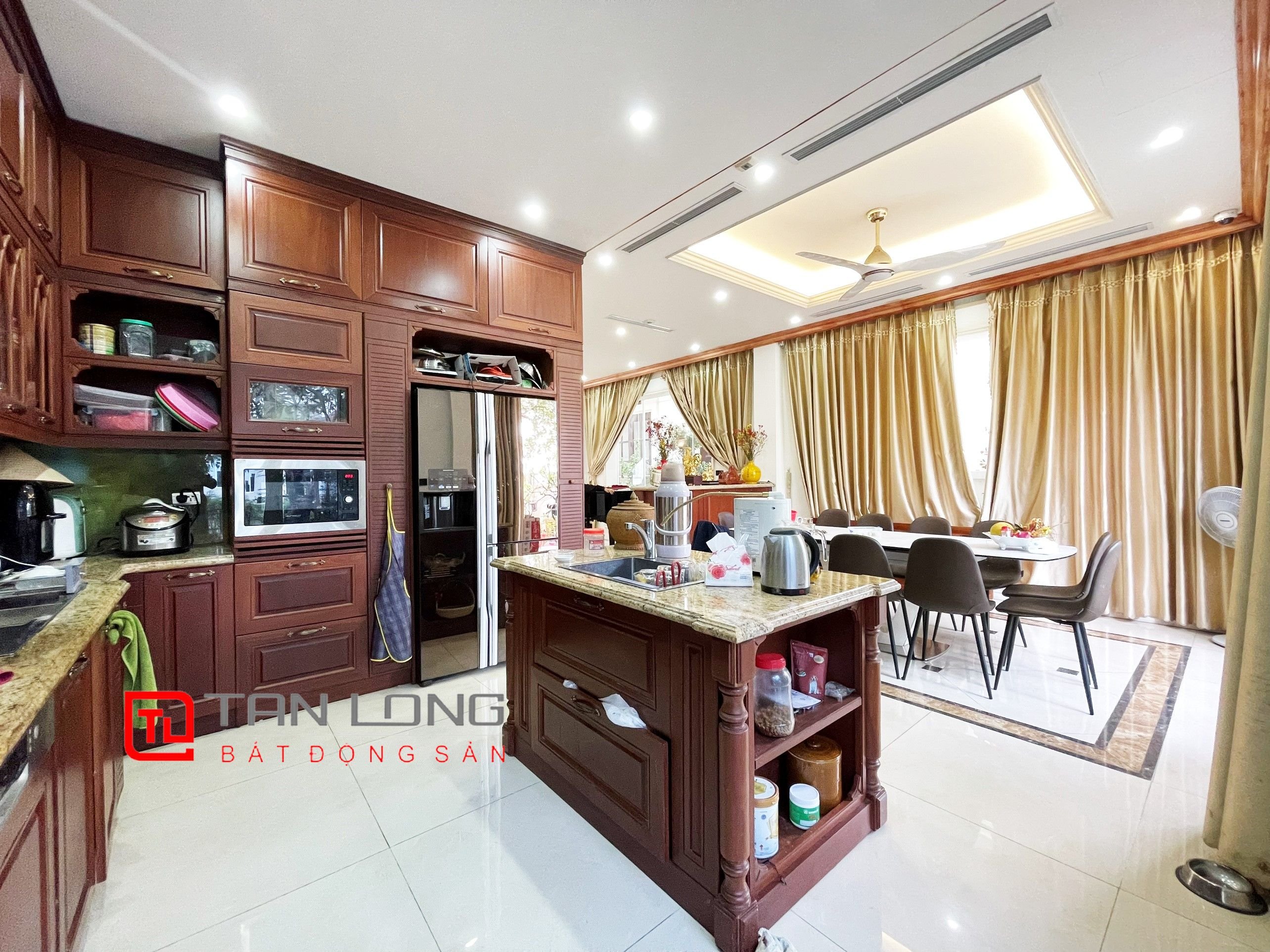 Cho thuê Biệt thự Đơn lập view sông, 4 phòng ngủ tại KĐT Vinhomes Riverside 7
