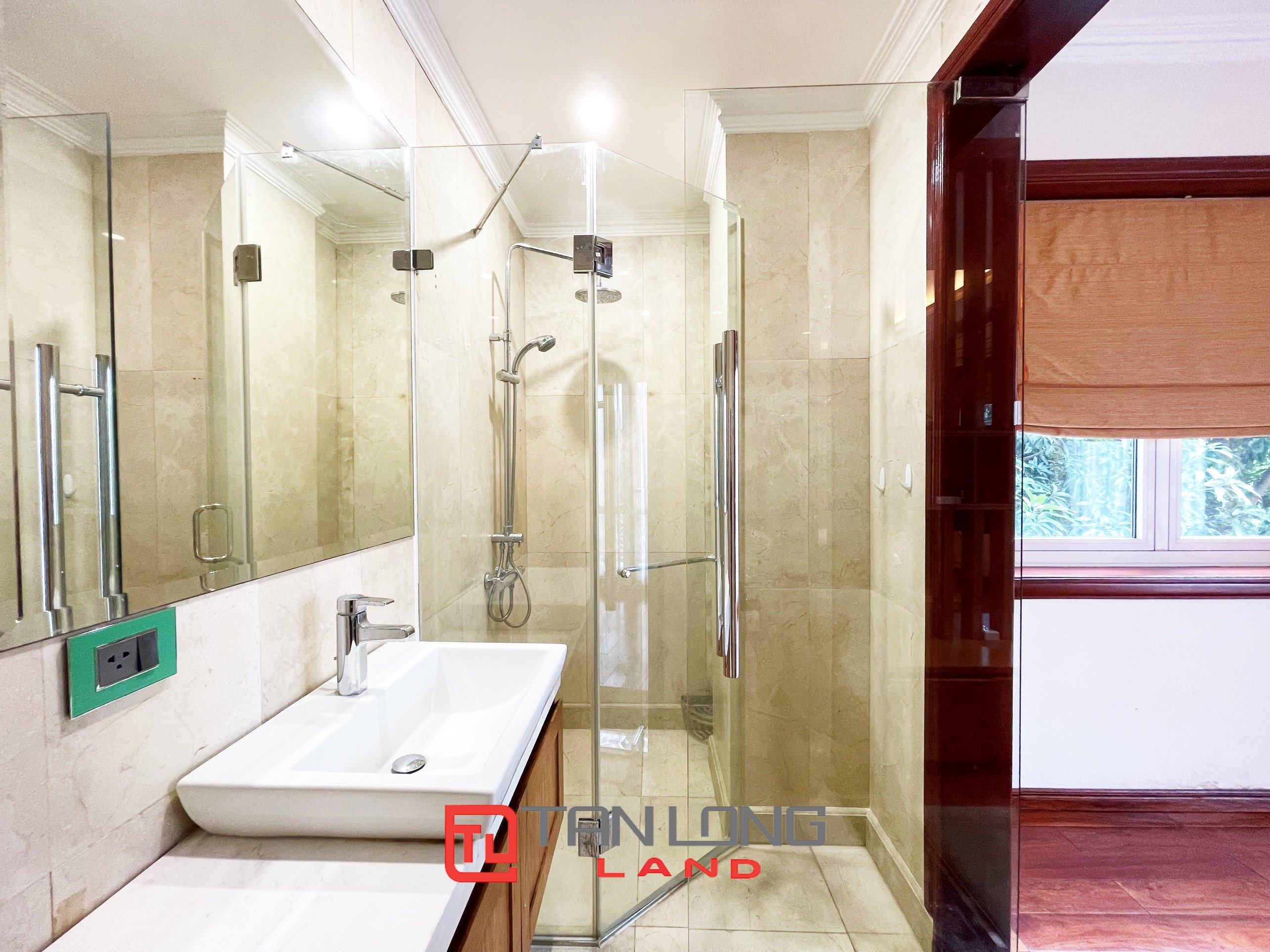 Cho thuê Biệt thự Đơn lập view sông gần Trường Quốc tế BIS tại Vinhomes Riverside 15