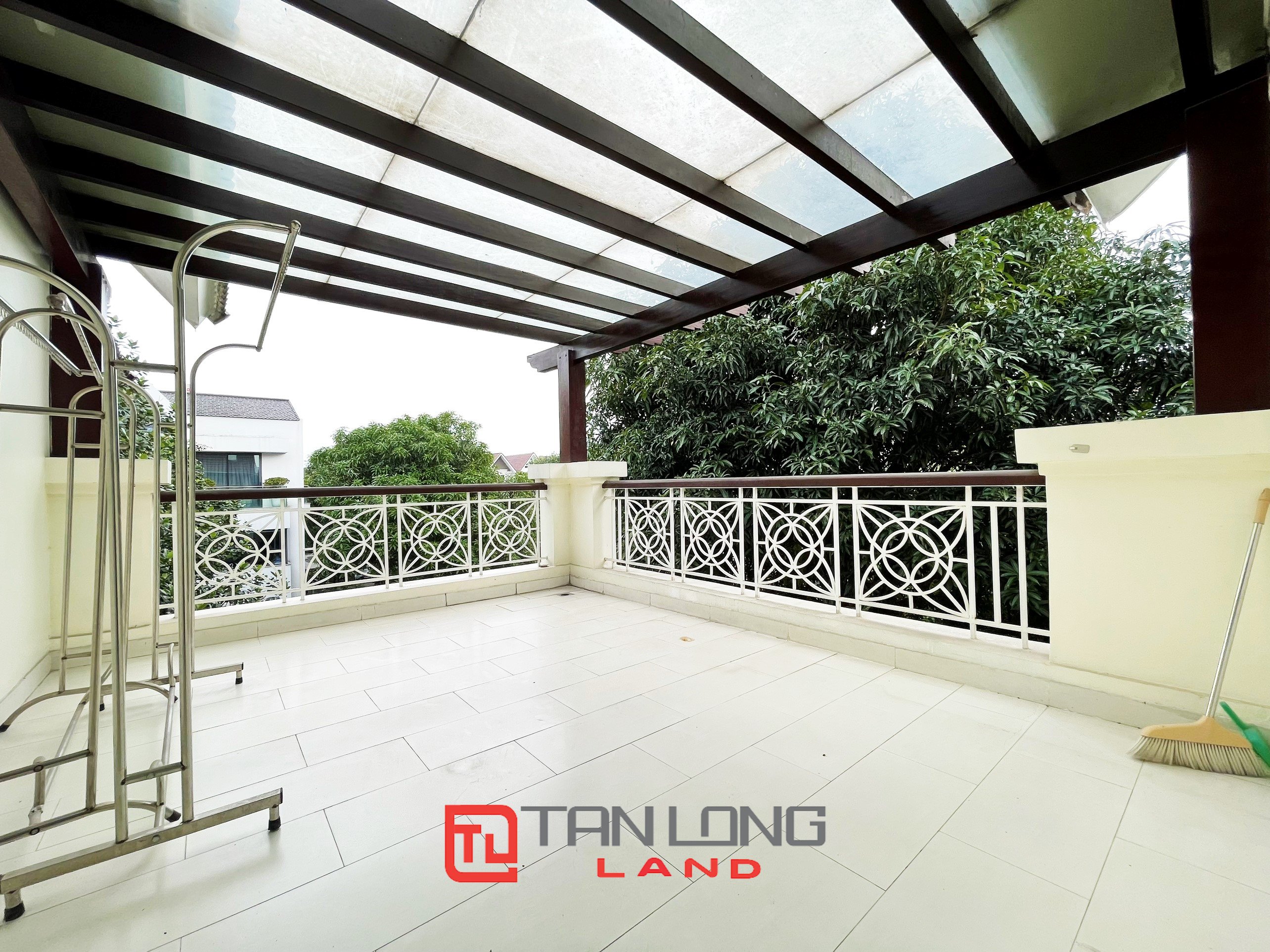 Cho thuê Biệt thự Đơn lập view sông gần Trường Quốc tế BIS tại Vinhomes Riverside 20