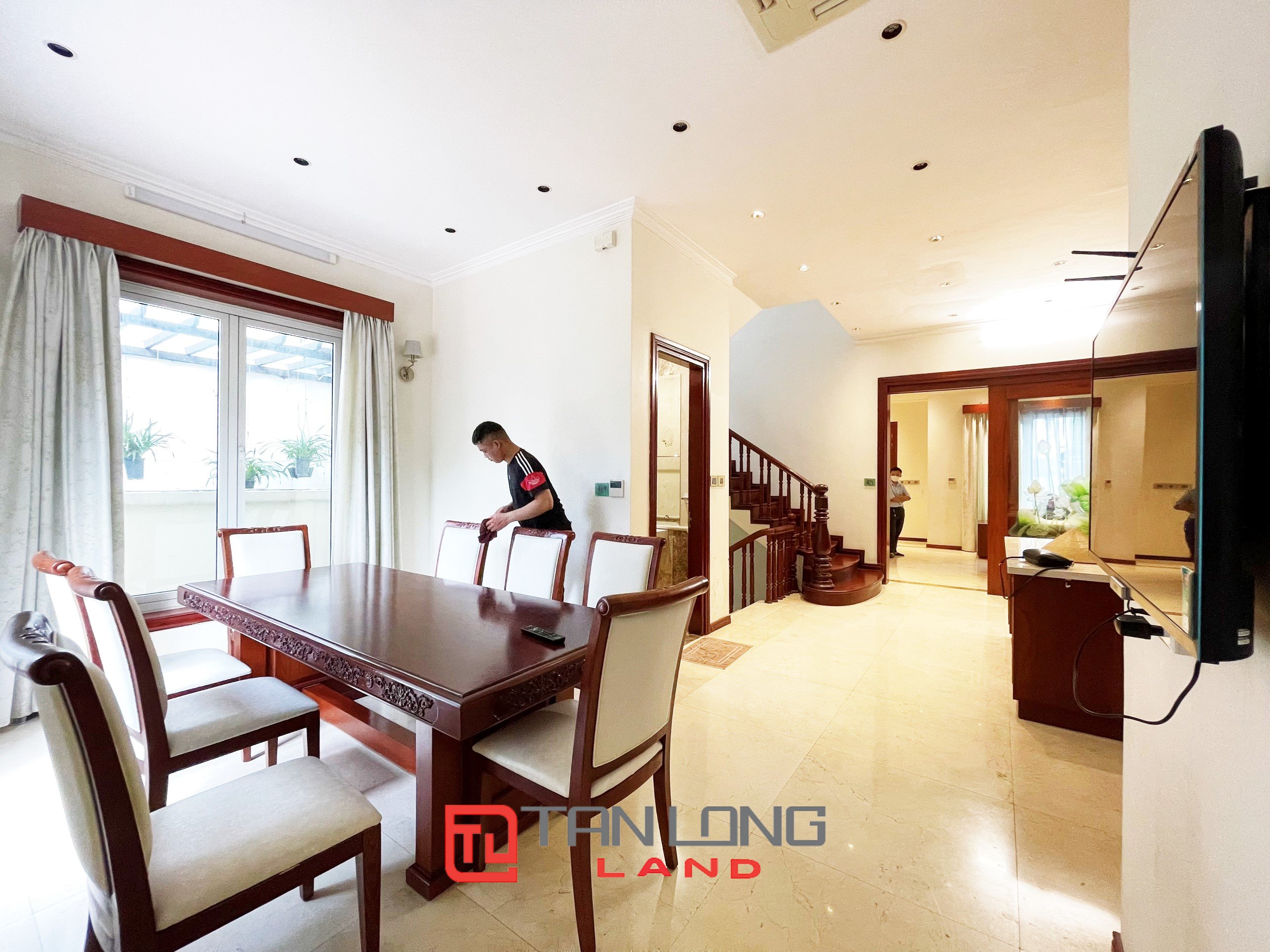 Cho thuê Biệt thự Đơn lập view sông gần Trường Quốc tế BIS tại Vinhomes Riverside 5
