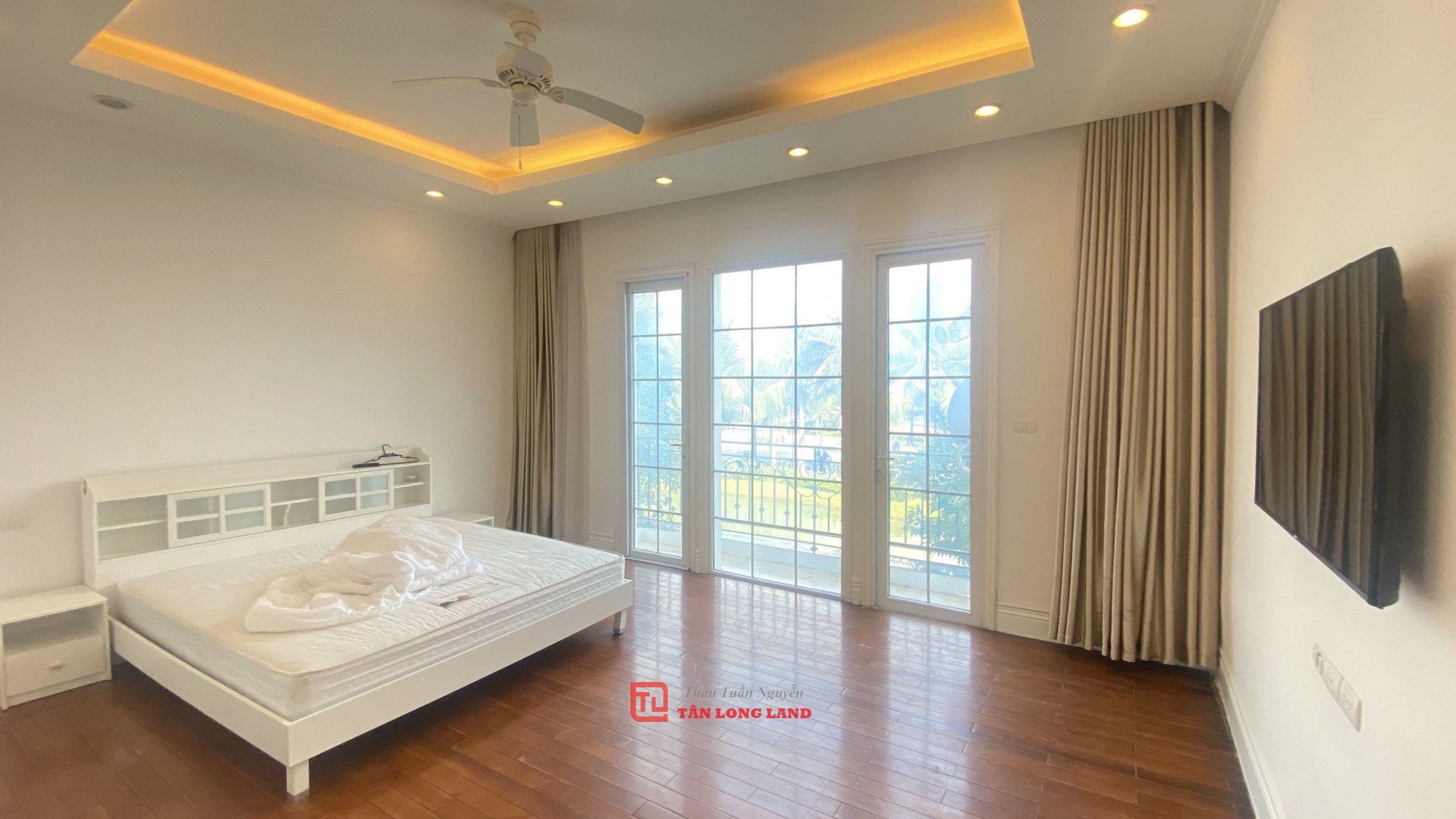 Cho thuê biệt thự đơn lập view sông rộng gần BIS Vinhomes Riverside 6