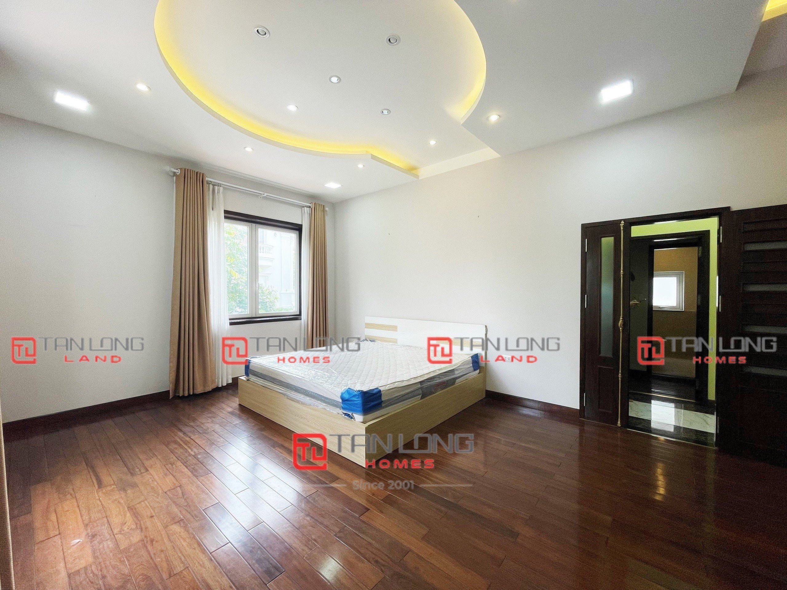 Cho thuê biệt thự đủ đồ dãy Anh Đào Vinhomes Riverside 6