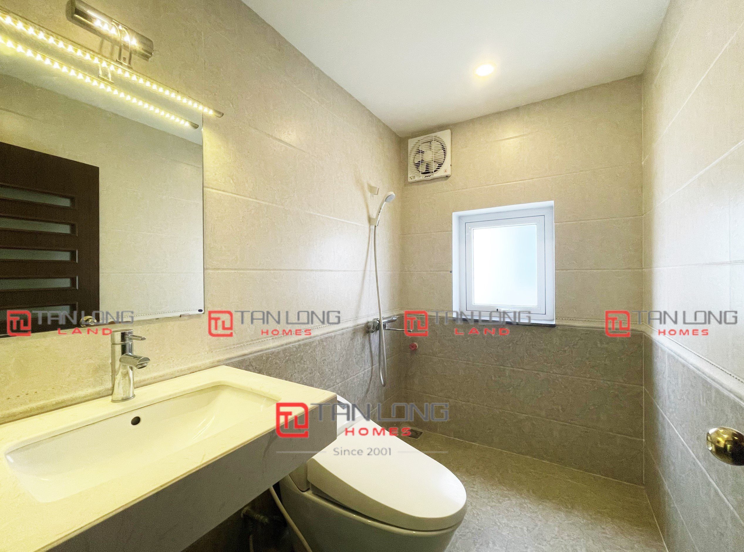 Cho thuê biệt thự đủ đồ dãy Anh Đào Vinhomes Riverside 9