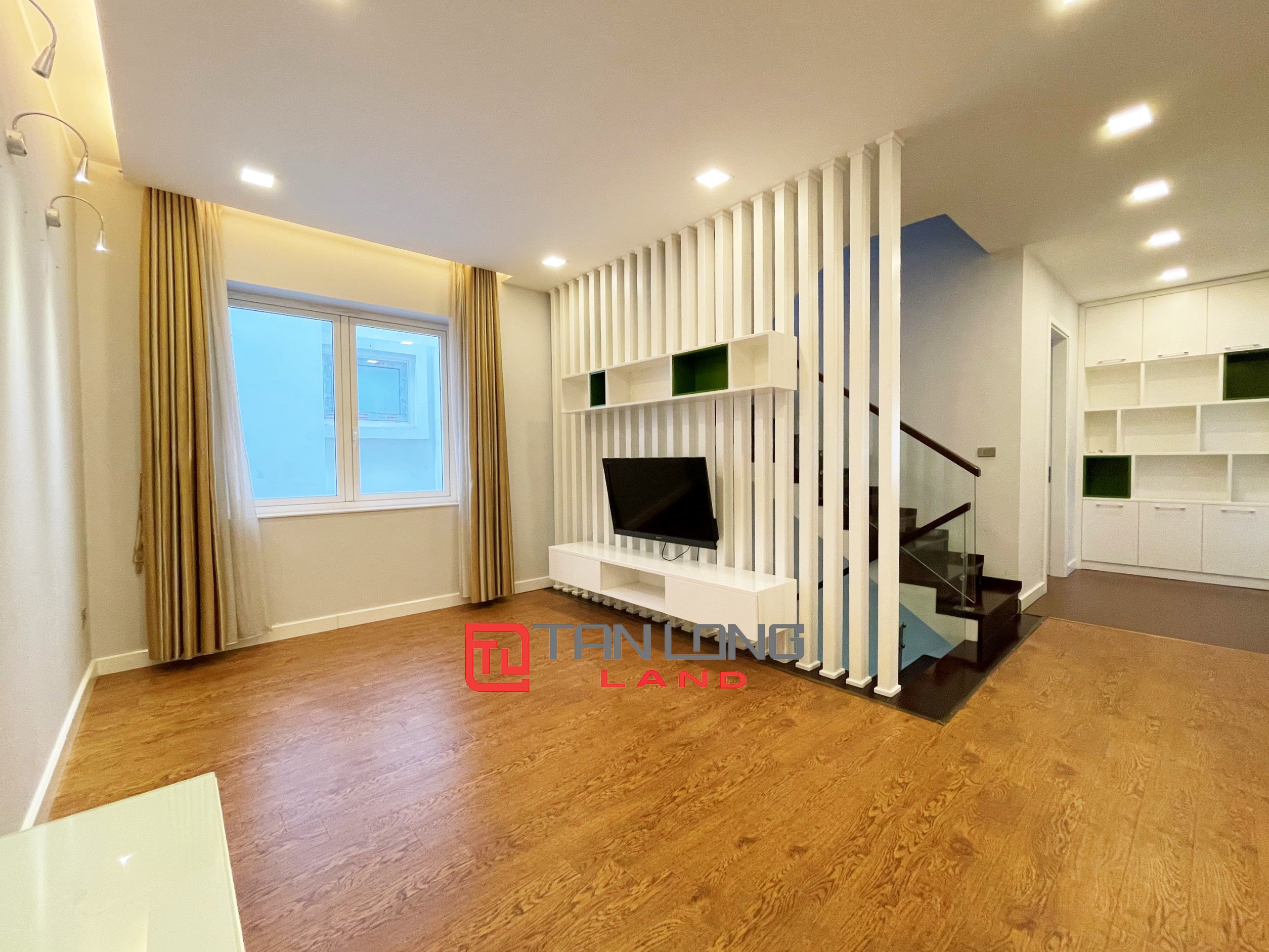 Cho thuê Biệt thự full nội thất hiện đại giá hợp lý tại Vinhomes Riverside 10