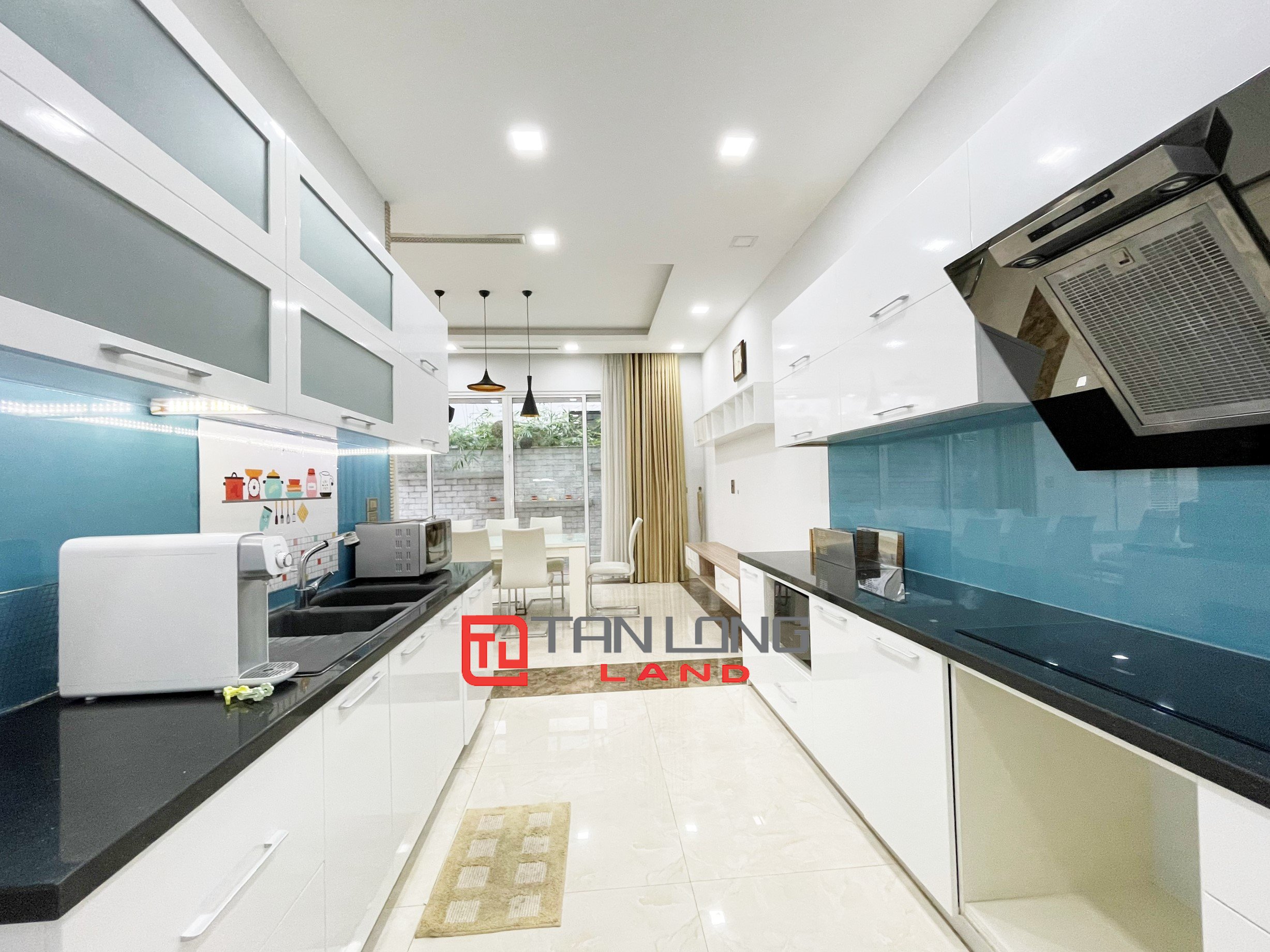 Cho thuê Biệt thự full nội thất hiện đại giá hợp lý tại Vinhomes Riverside 5
