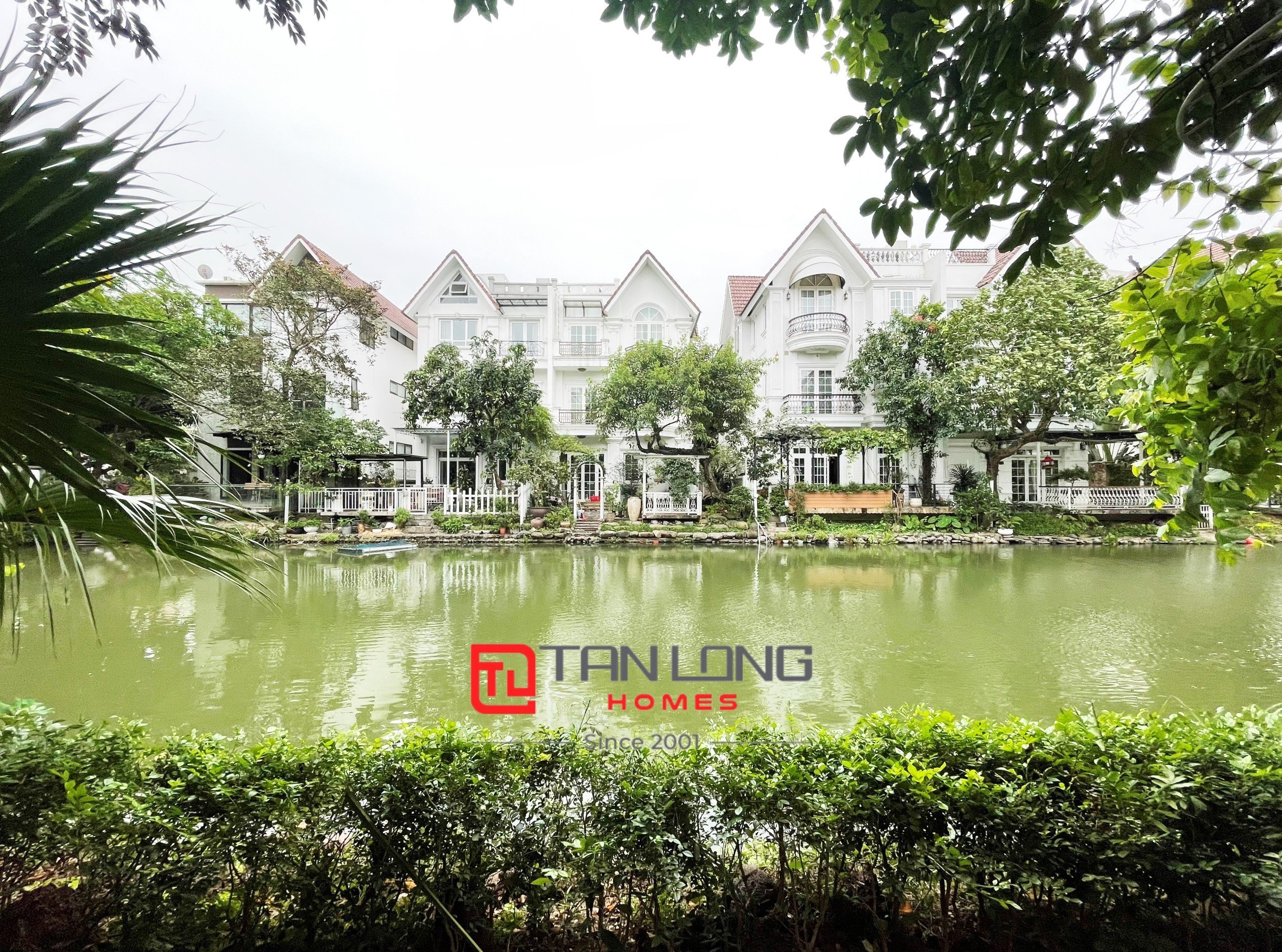 Cho thuê biệt thự Hoa Lan cạnh cổng trường học BIS Vinhomes Riverside 5