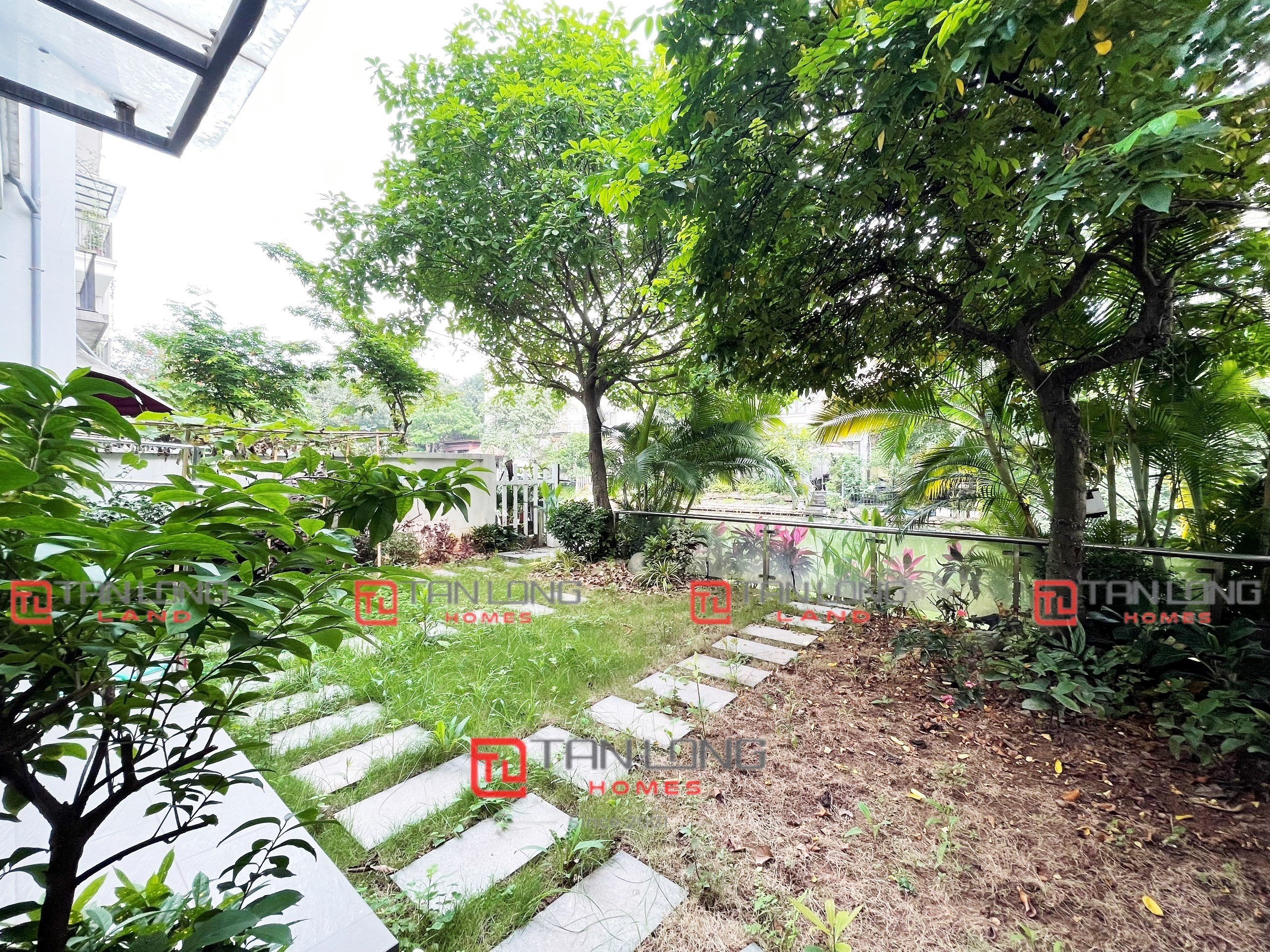 Cho thuê biệt thự Hoa Phượng 6 có hầm Vinhomes Riverside 7