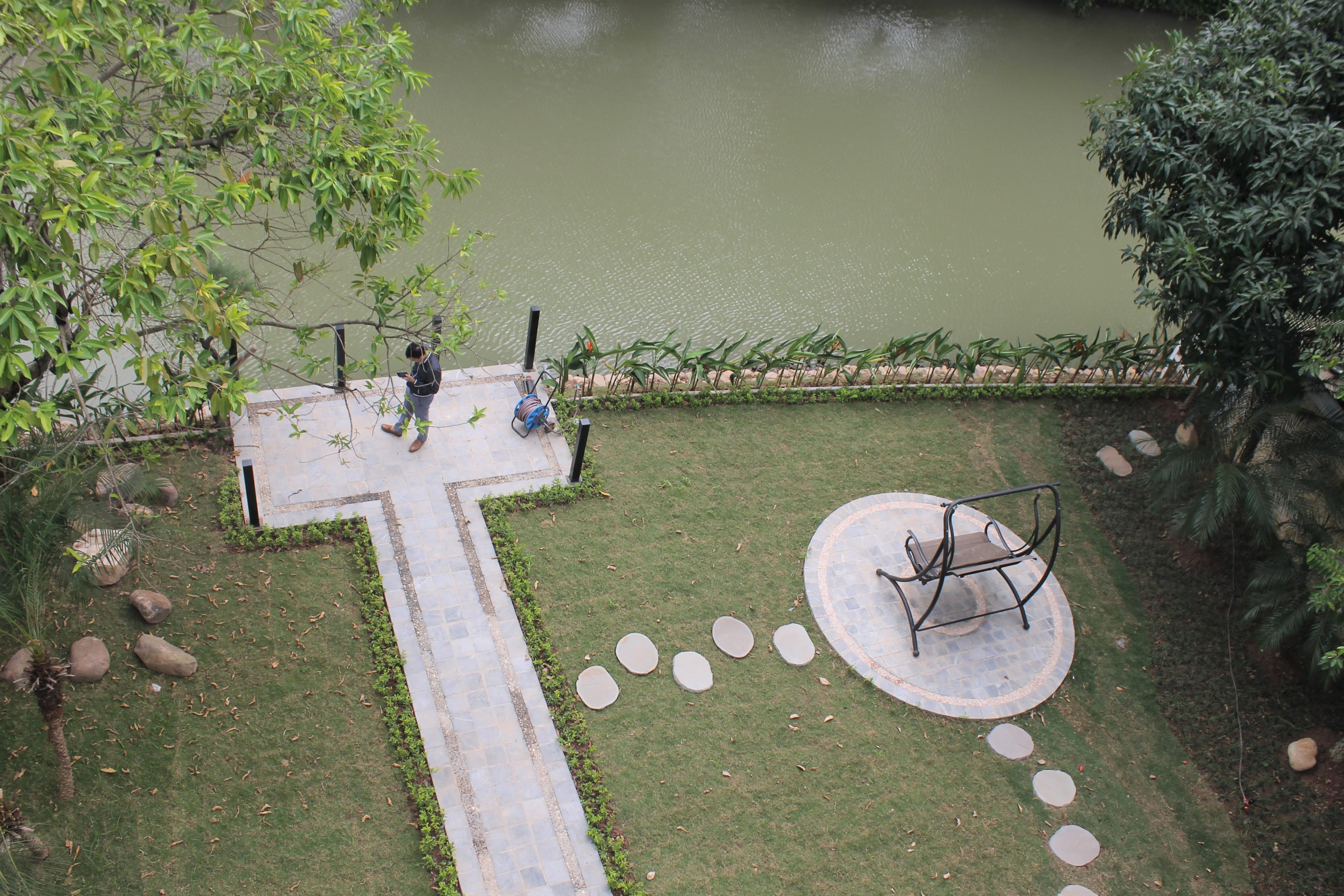 Cho thuê biệt thự Hoa Sữa đẹp sân vườn rộng Vinhomes Riverside Long Biên 12