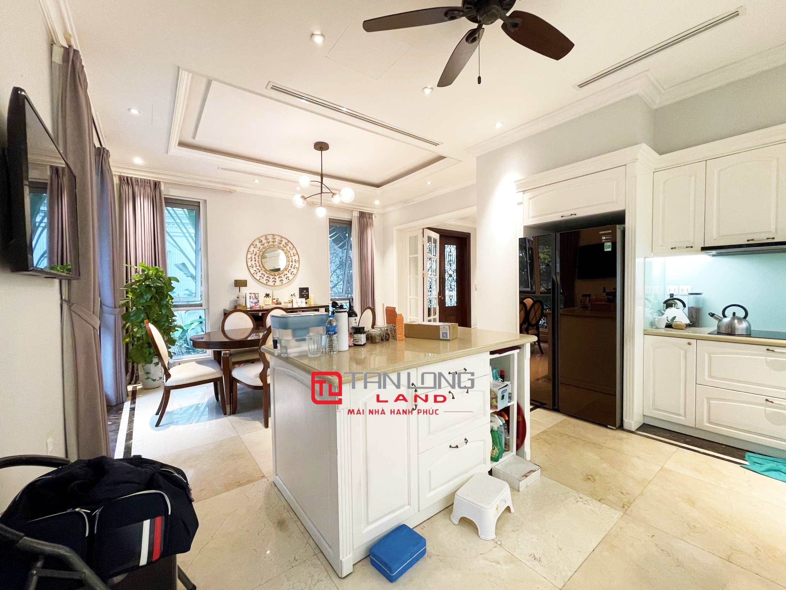 Cho thuê biệt thự Hoa sữa Vinhomes Rivereside nội thất đẹp 5