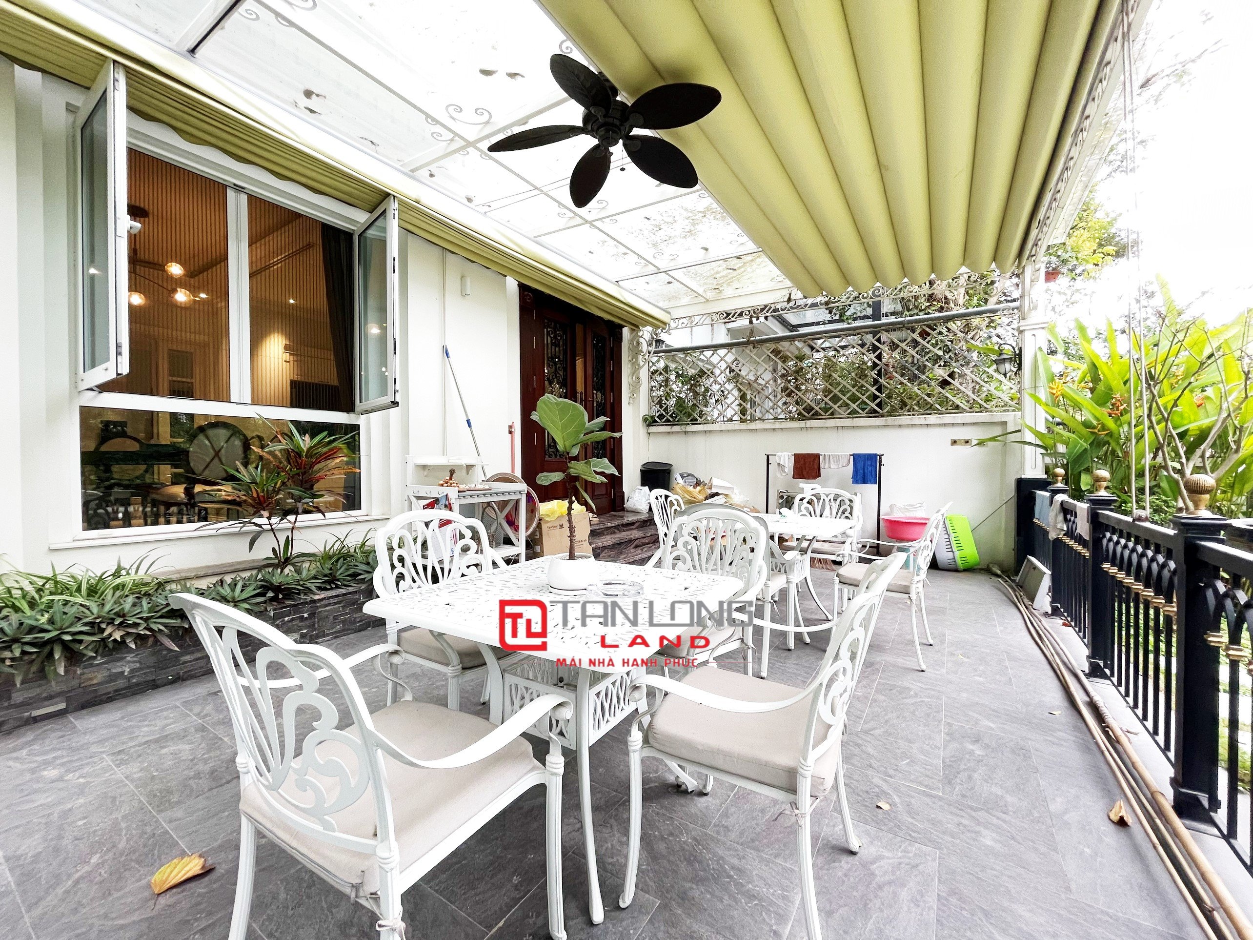 Cho thuê biệt thự Hoa sữa Vinhomes Rivereside nội thất đẹp 7