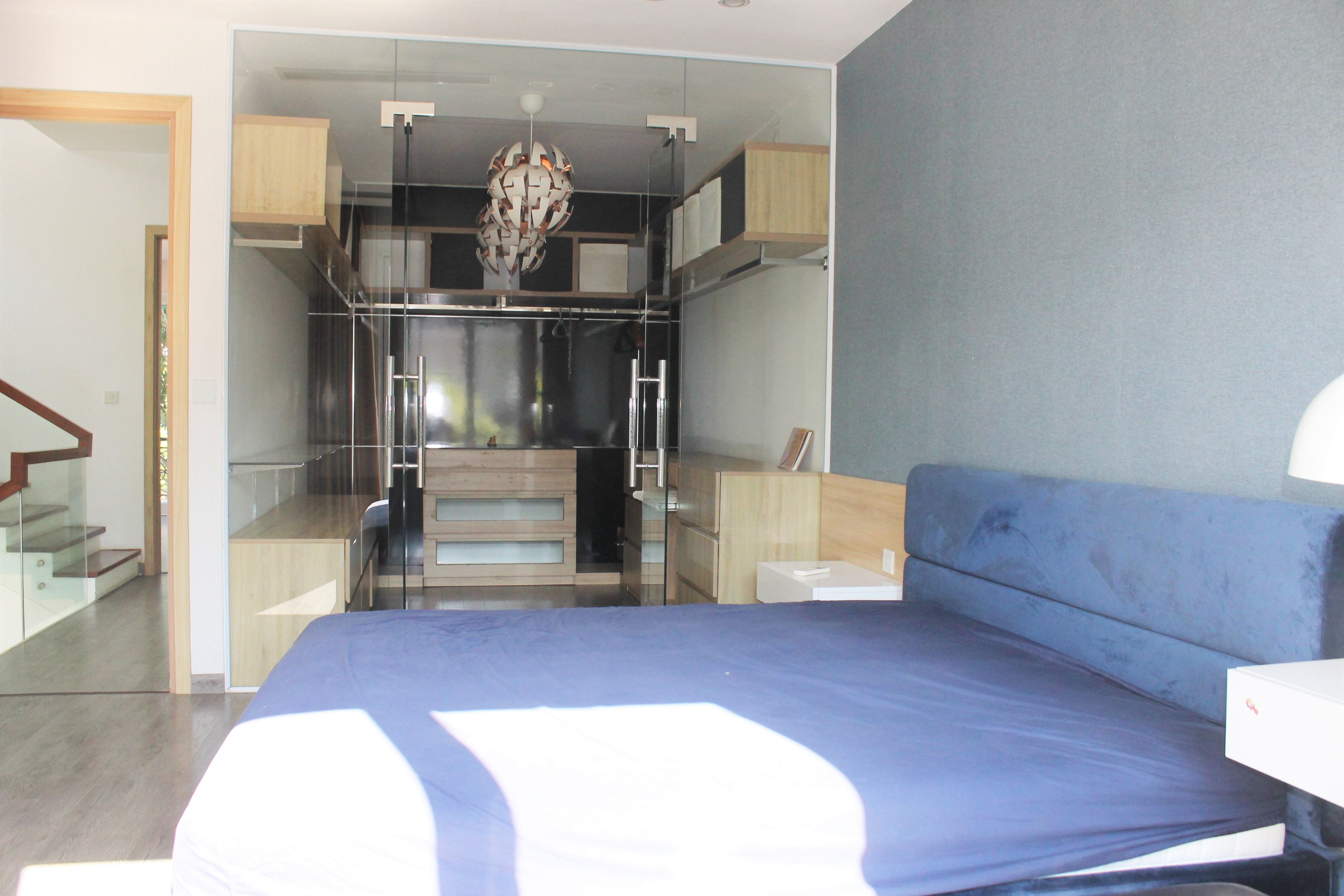 Cho thuê biệt thự hoàn thiện đẹp Hoa Lan Vinhomes Riverside 12