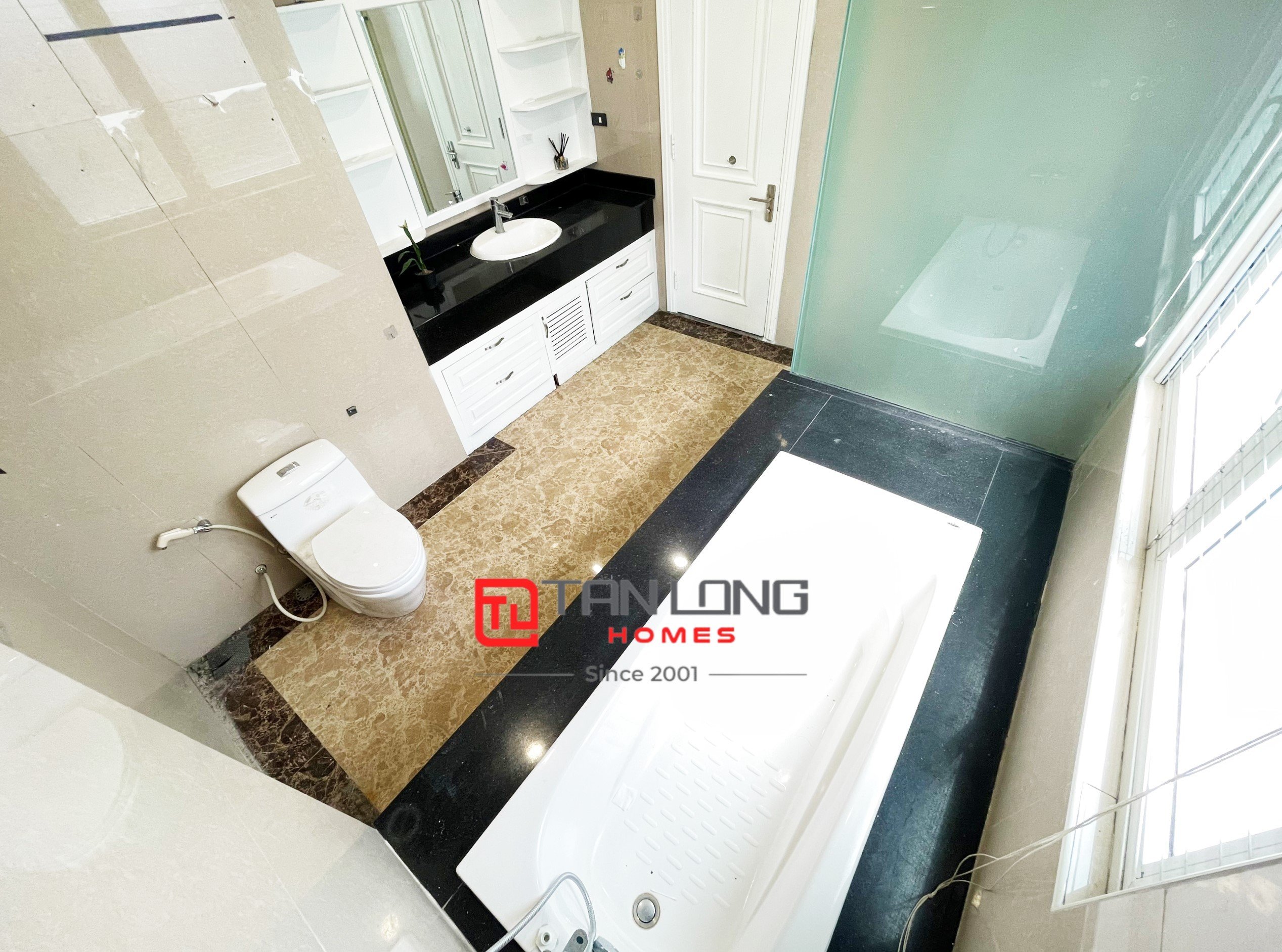 Cho thuê biệt thự không đồ Hoa sữa 3 Vinhomes Riverside 6