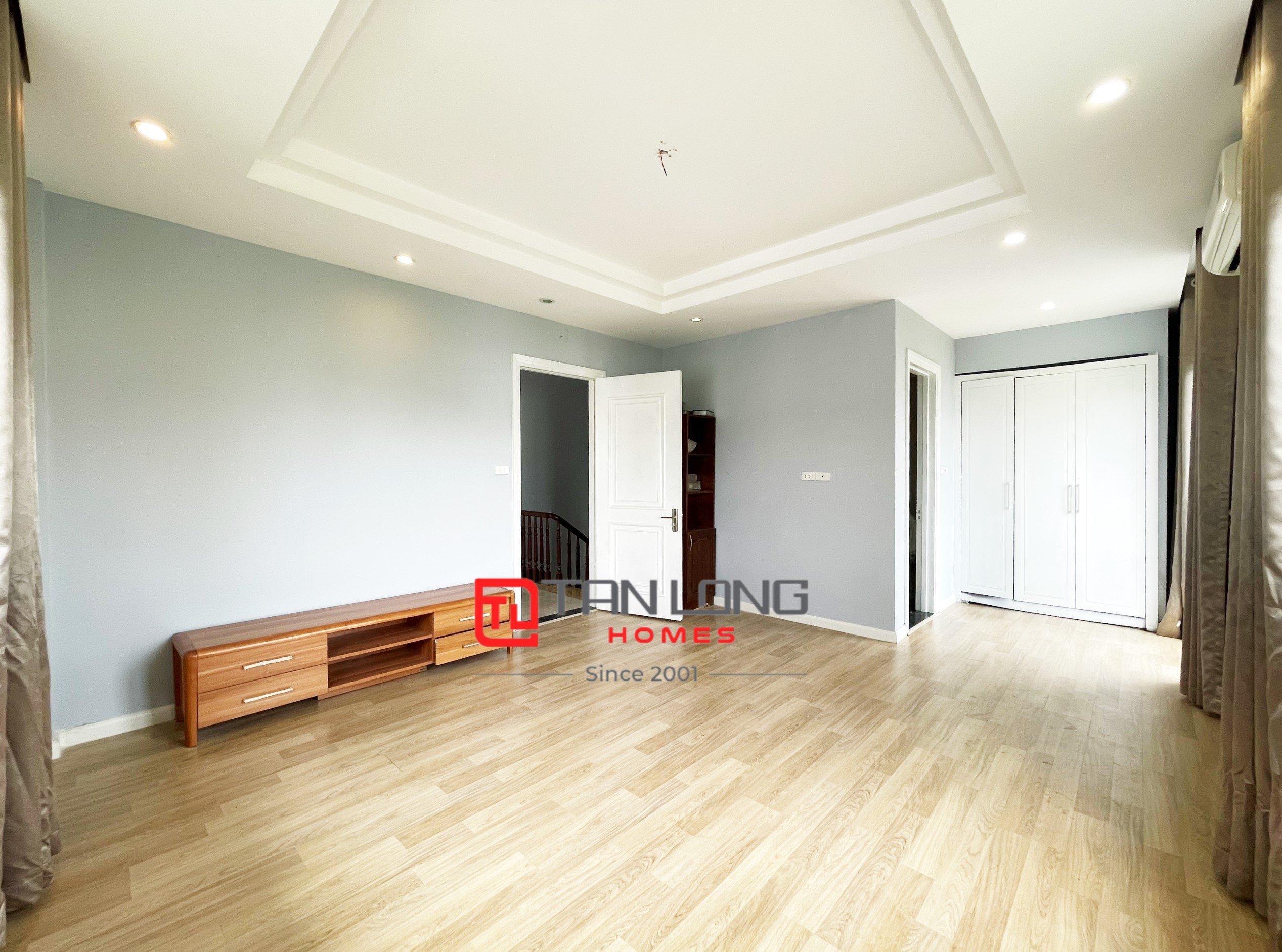 Cho thuê biệt thự không đồ Hoa sữa 3 Vinhomes Riverside 7