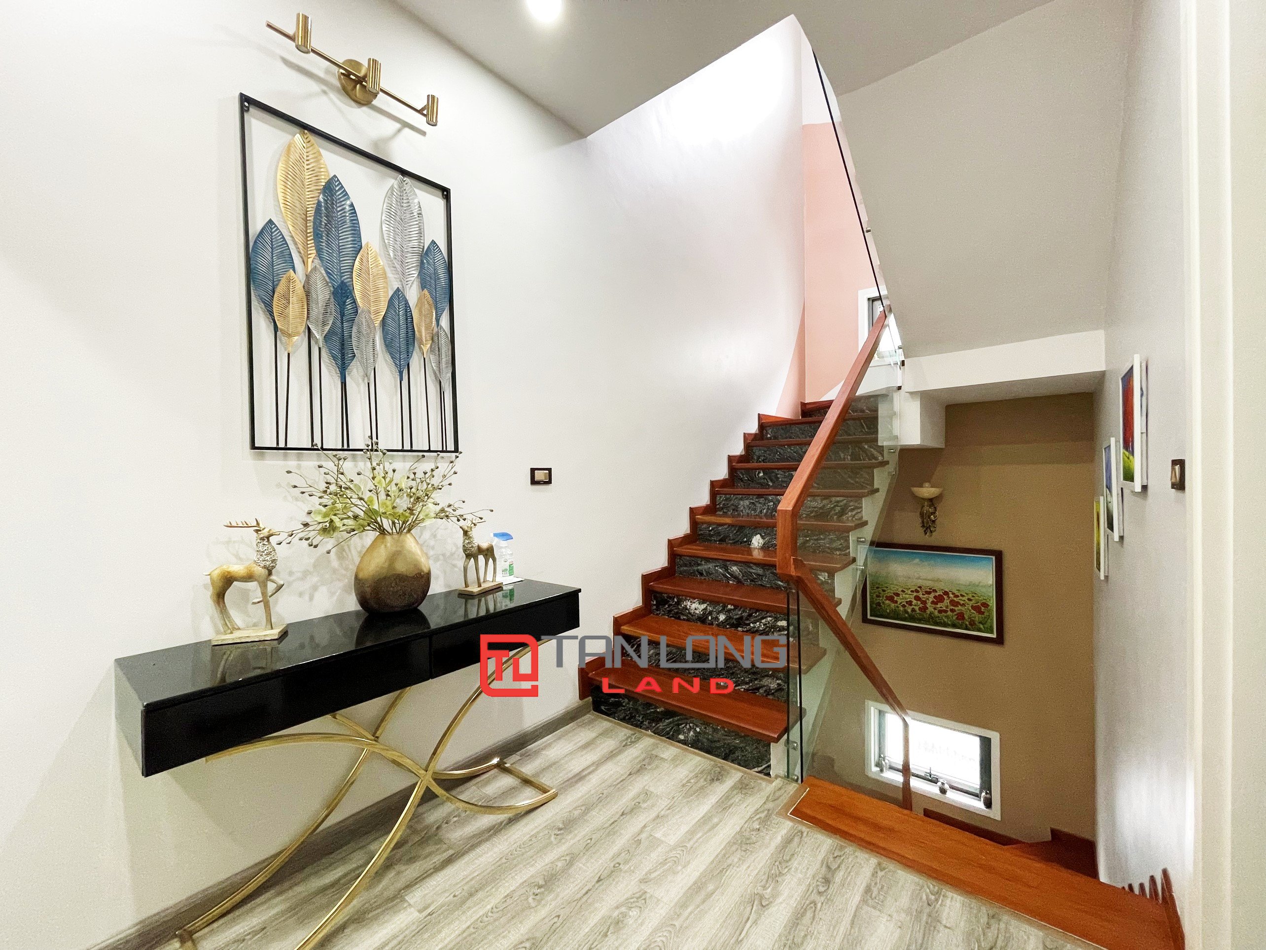 Cho thuê Biệt thự Liền kề 4 phòng ngủ gần trường Vinschool tại Vinhomes The Harmony 12