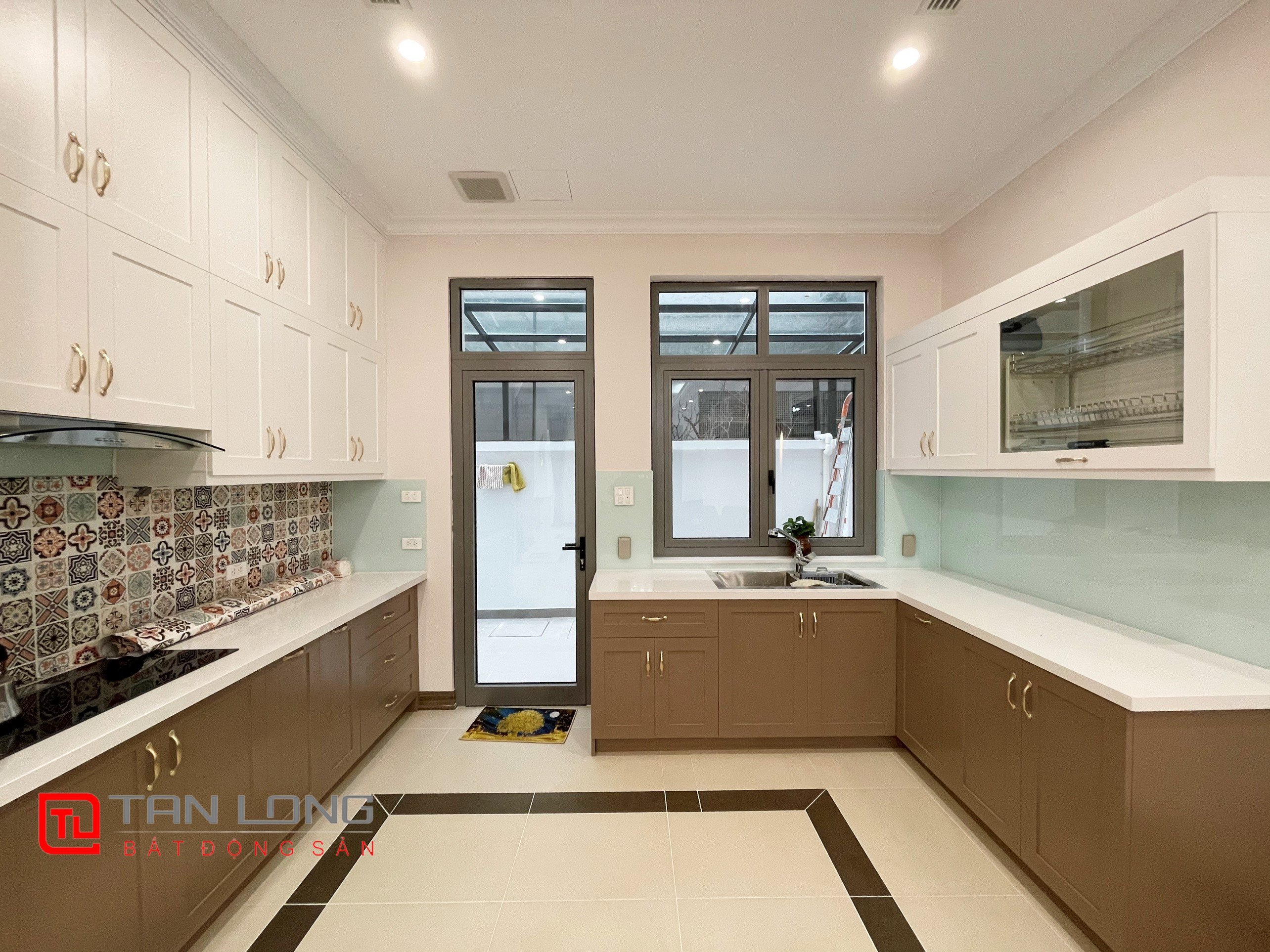 Cho thuê Biệt thự Liền kề có thang máy, 4 phòng ngủ tại Vinhomes The Harmony 6
