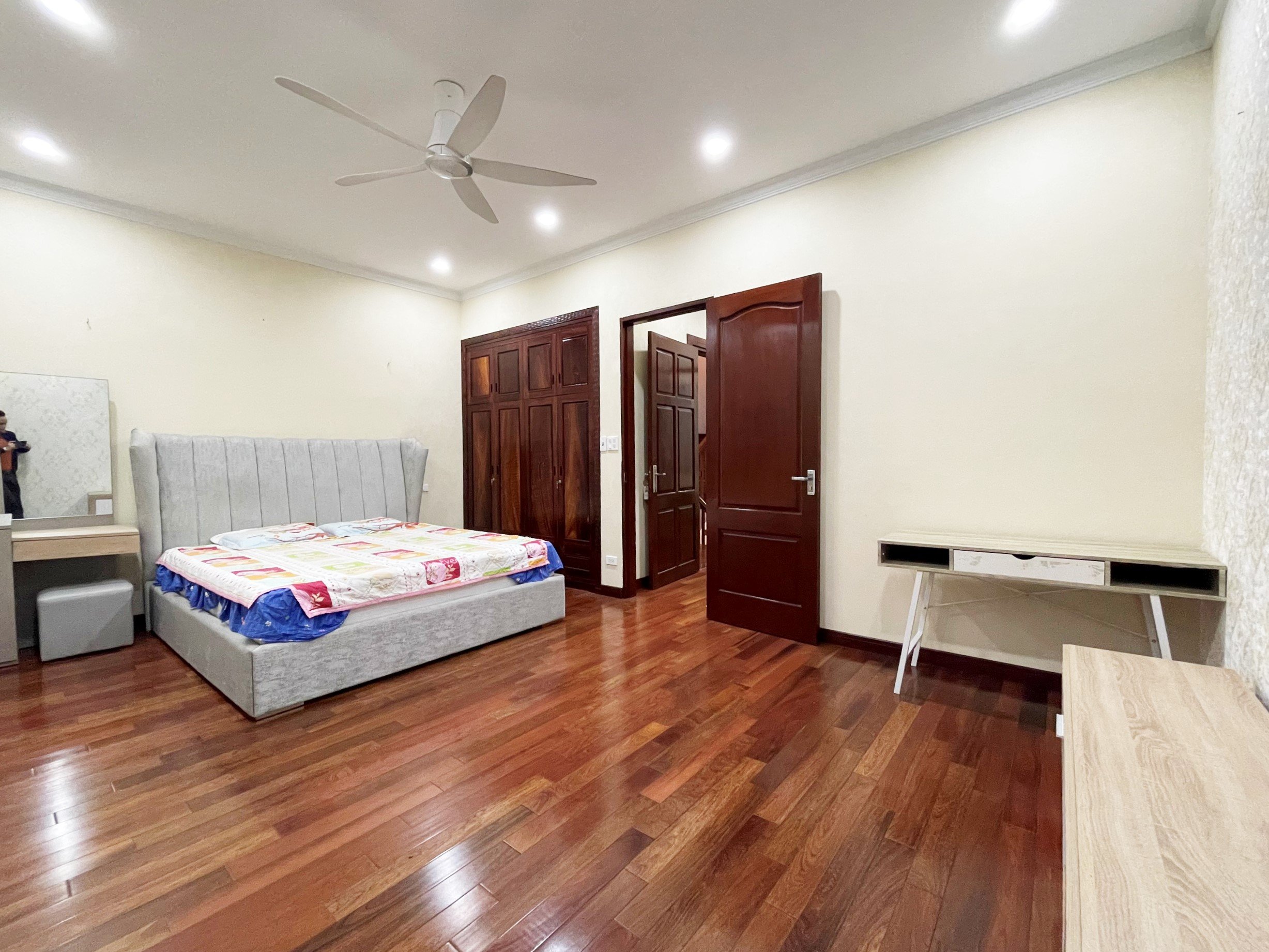 Cho thuê biệt thự liền kề đủ đồ 4 phòng ngủ giá 30 triệu Nguyệt Quế 4