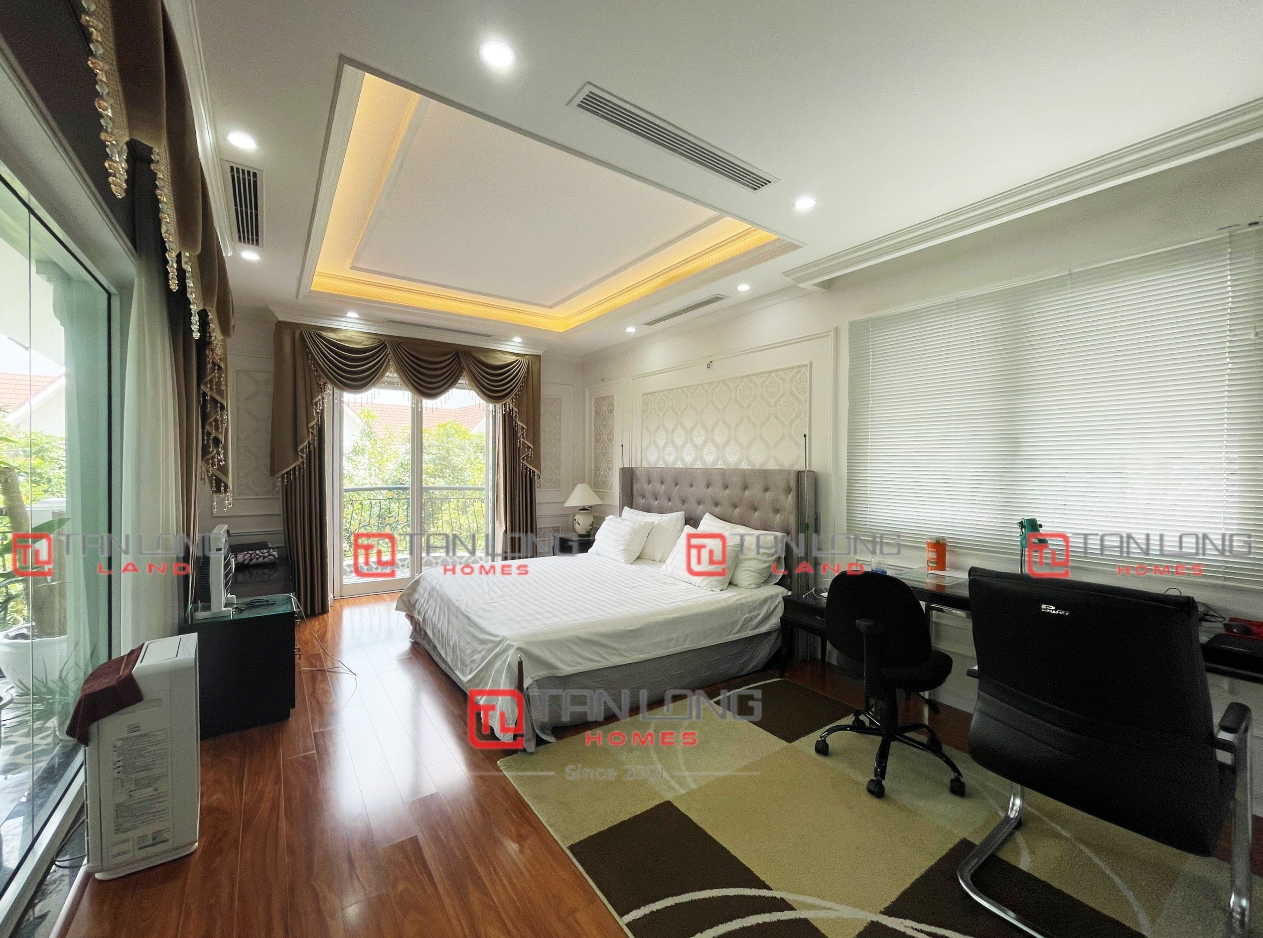 Cho thuê biệt thự mới hoàn thiện dãy Hoa Sữa Vinhome Riverside 12