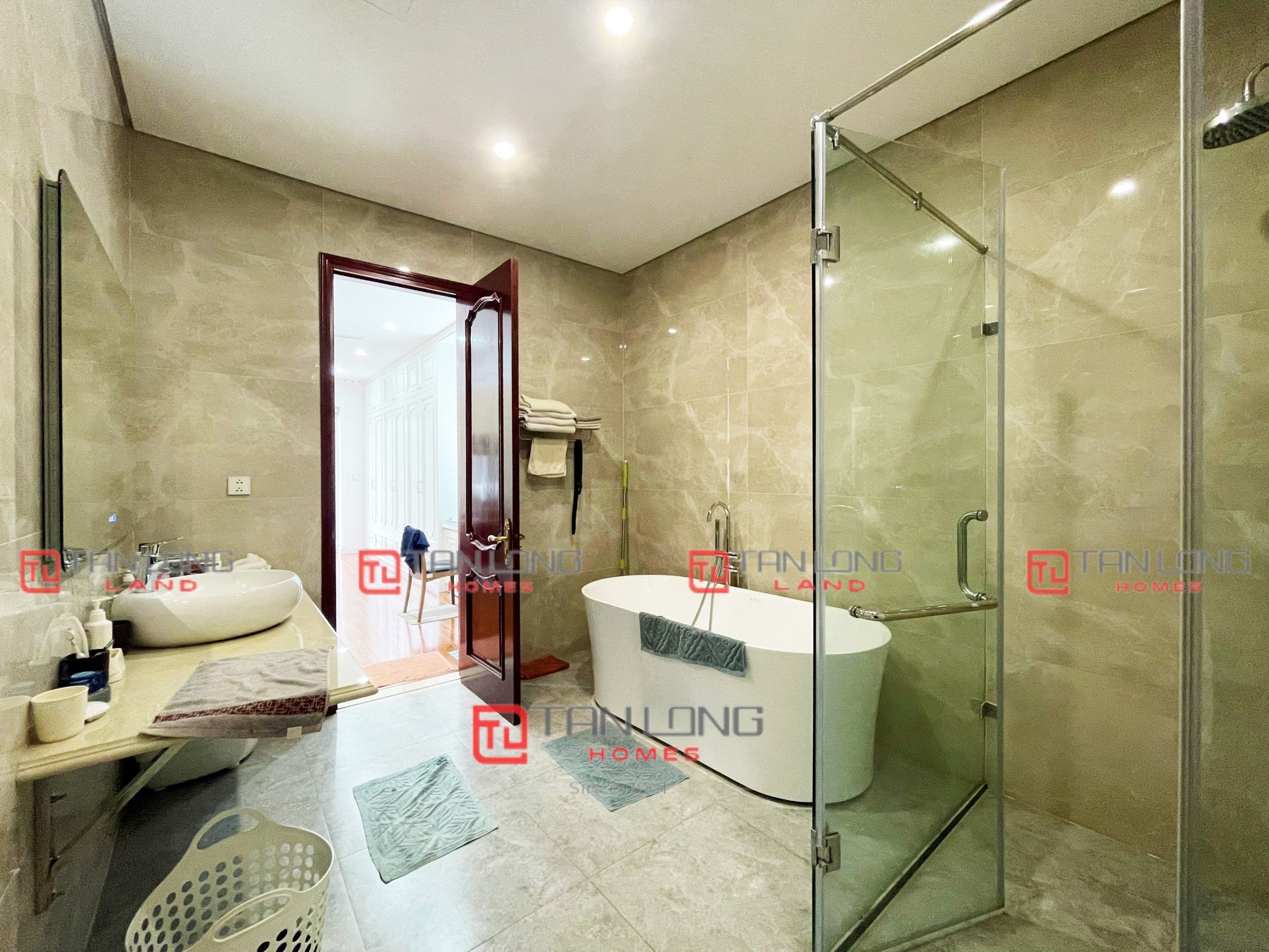 Cho thuê biệt thự mới hoàn thiện dãy Hoa Sữa Vinhome Riverside 9