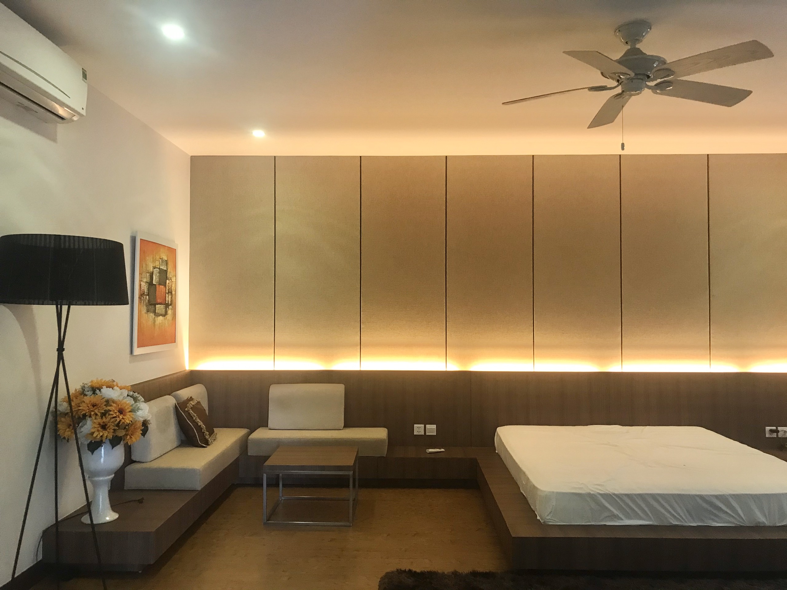 Cho thuê biệt thự sân vườn đủ đồ Hoa Sữa Vinhomes Riverside 8