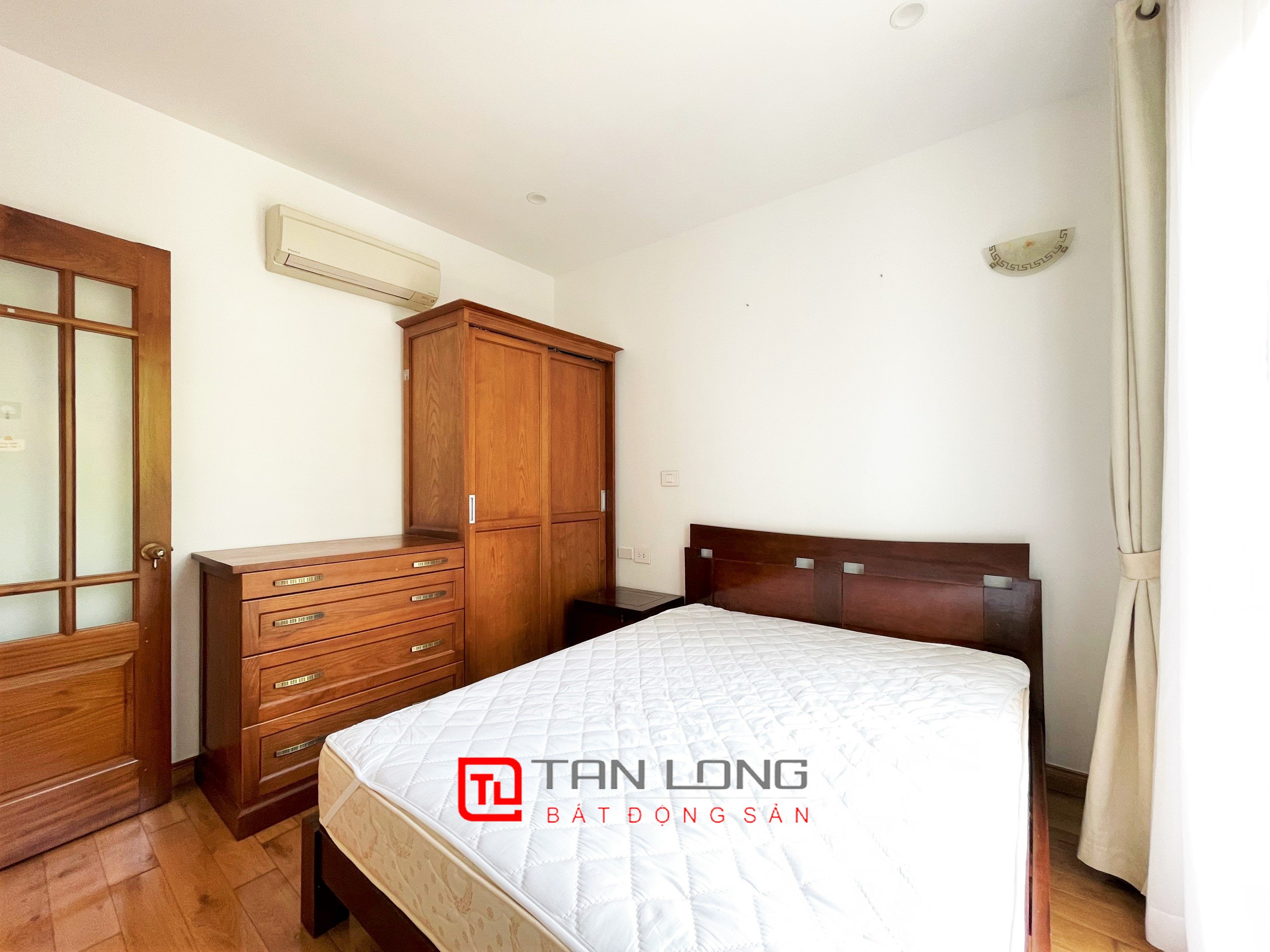 Cho thuê biệt thự Song lập 225m2 tại Vinhomes Riverside Long Biên 13
