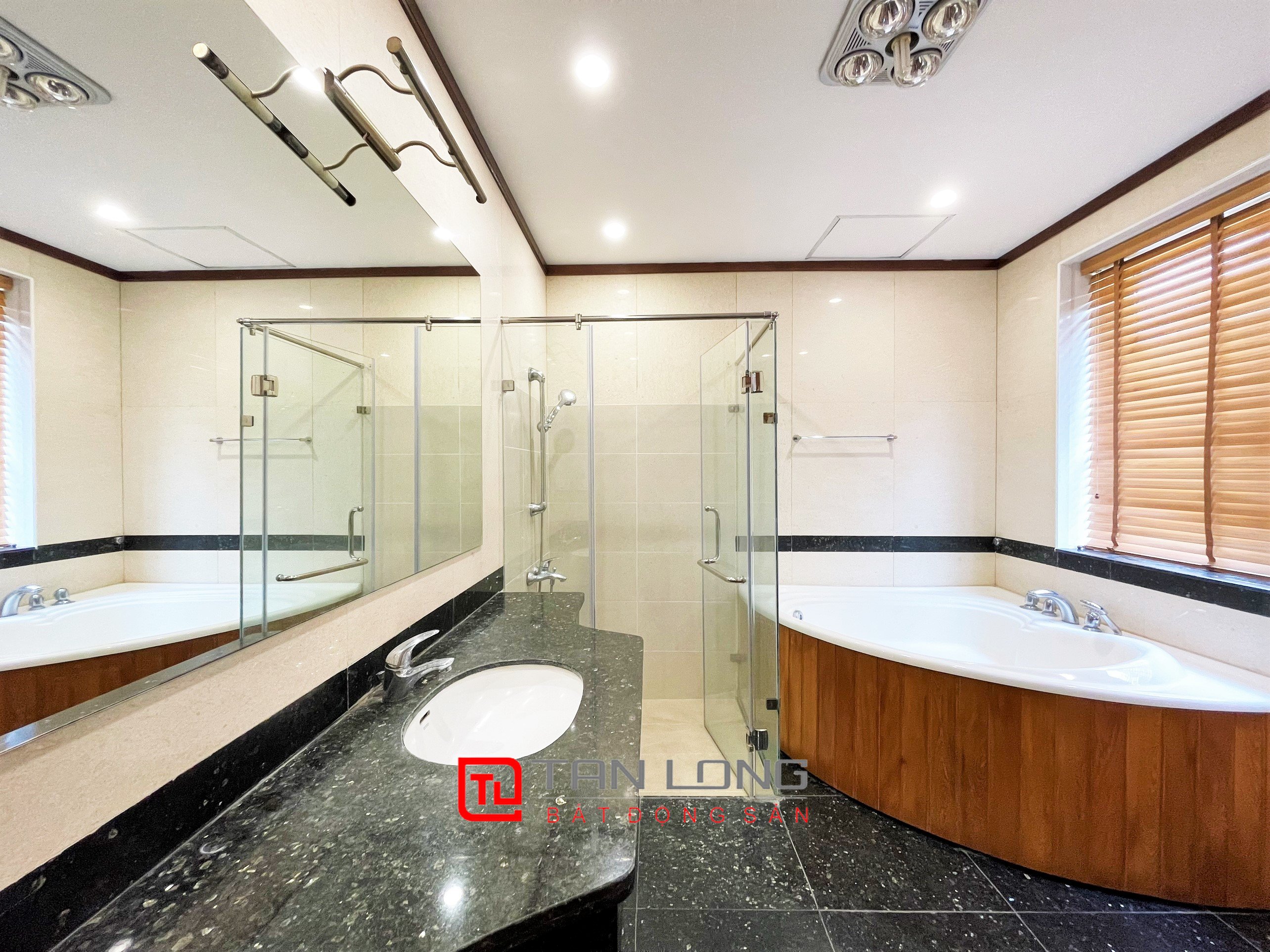 Cho thuê biệt thự Song lập 225m2 tại Vinhomes Riverside Long Biên 17