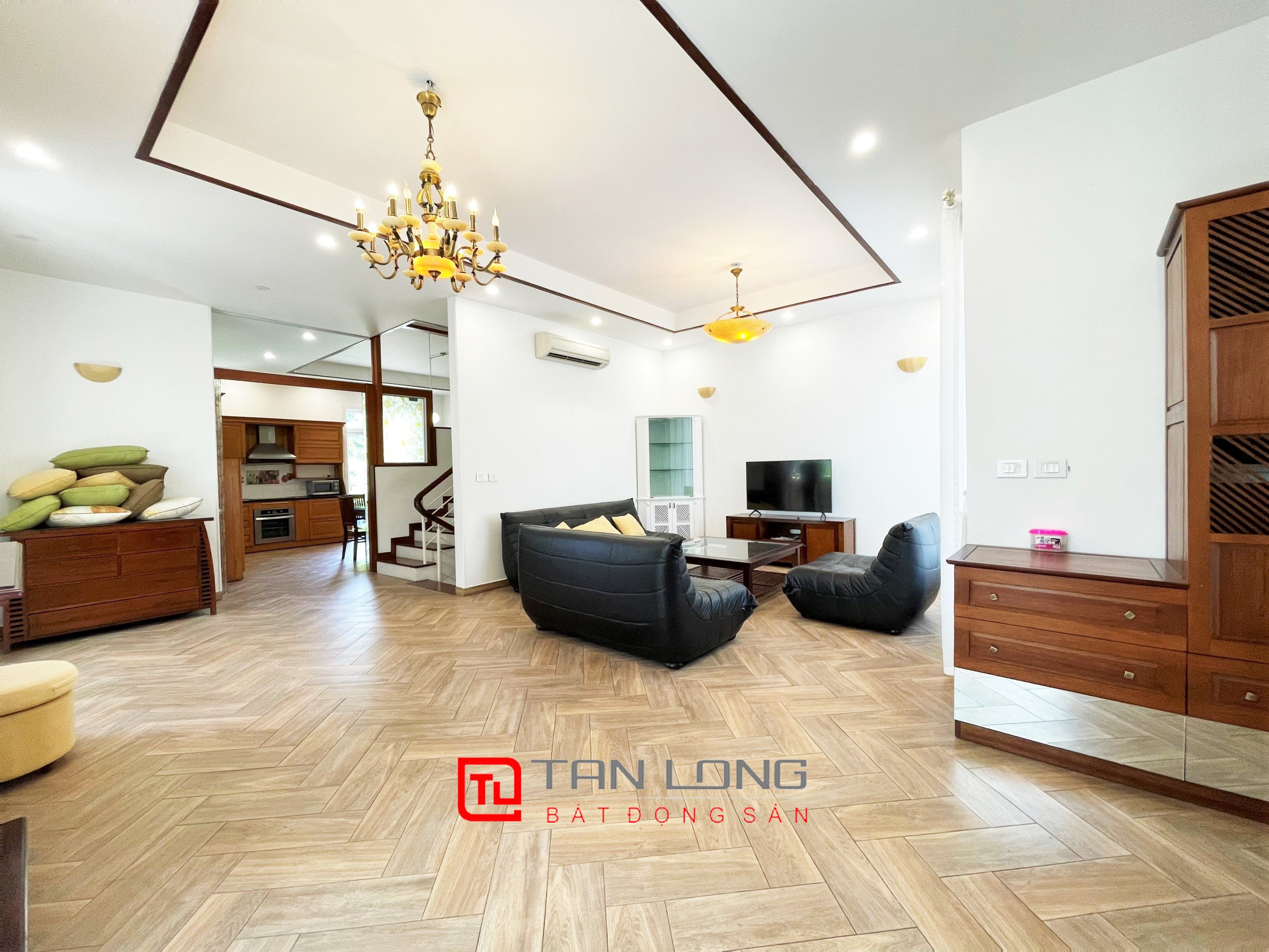 Cho thuê biệt thự Song lập 225m2 tại Vinhomes Riverside Long Biên 4
