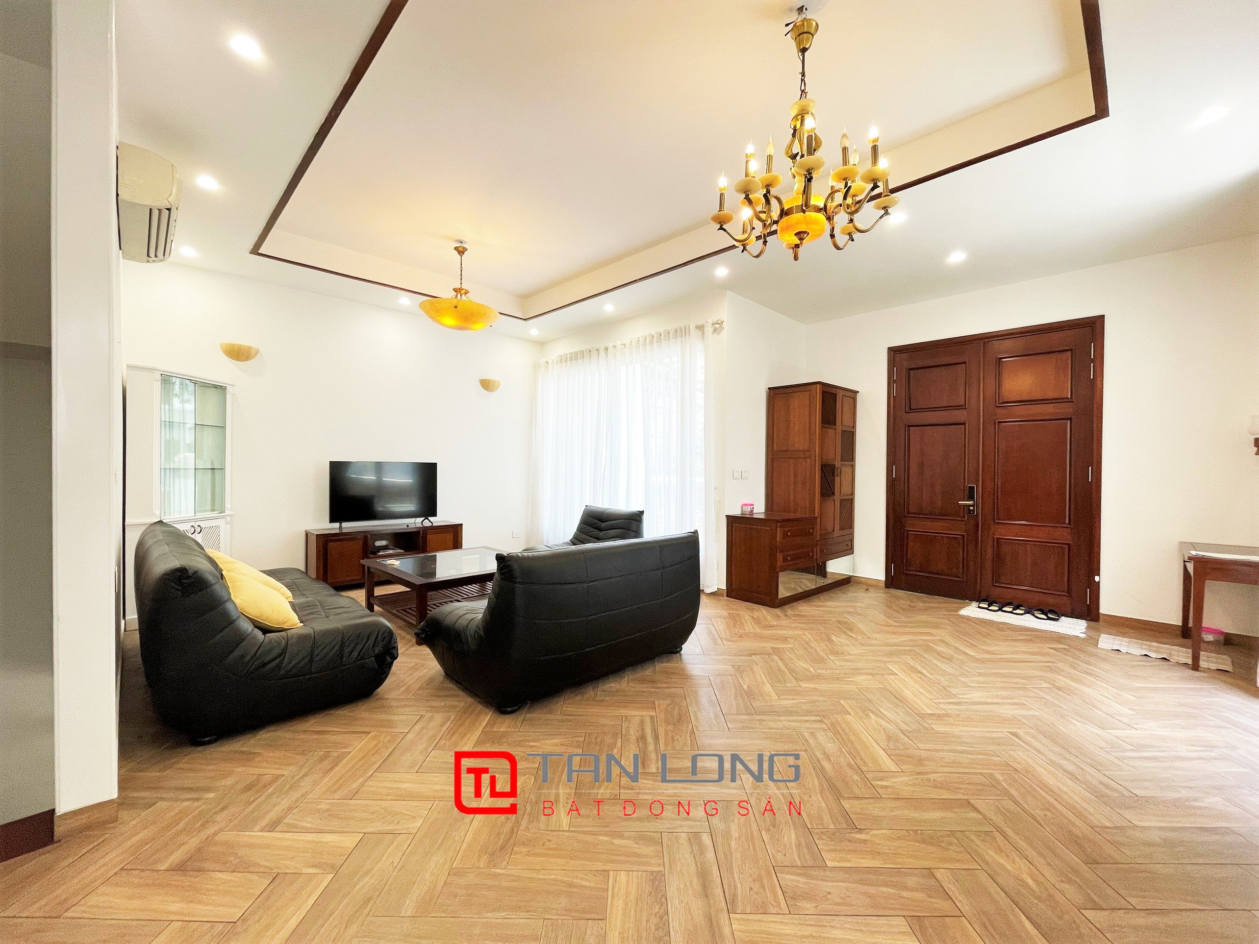 Cho thuê biệt thự Song lập 225m2 tại Vinhomes Riverside Long Biên 6
