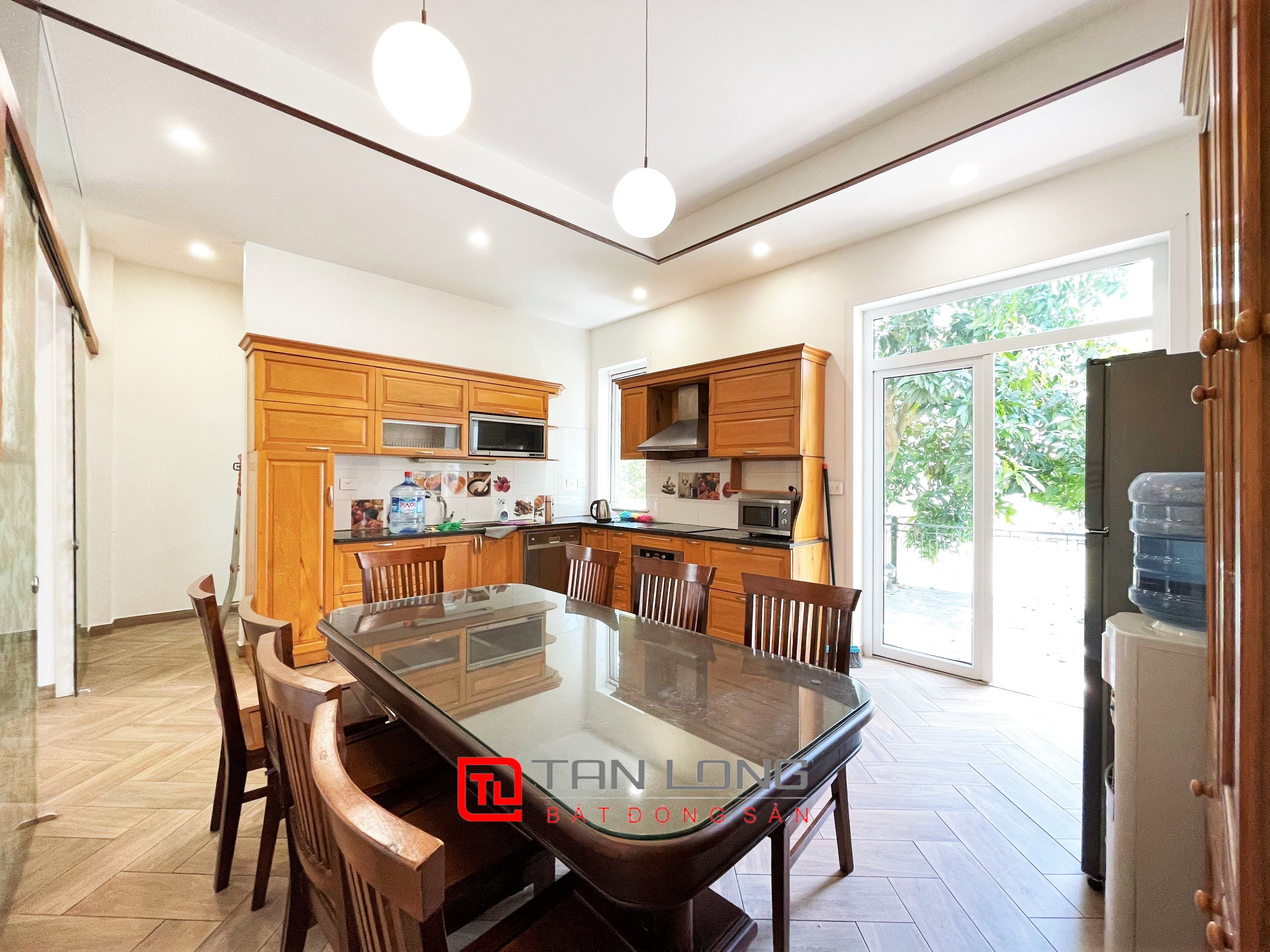 Cho thuê biệt thự Song lập 225m2 tại Vinhomes Riverside Long Biên 8