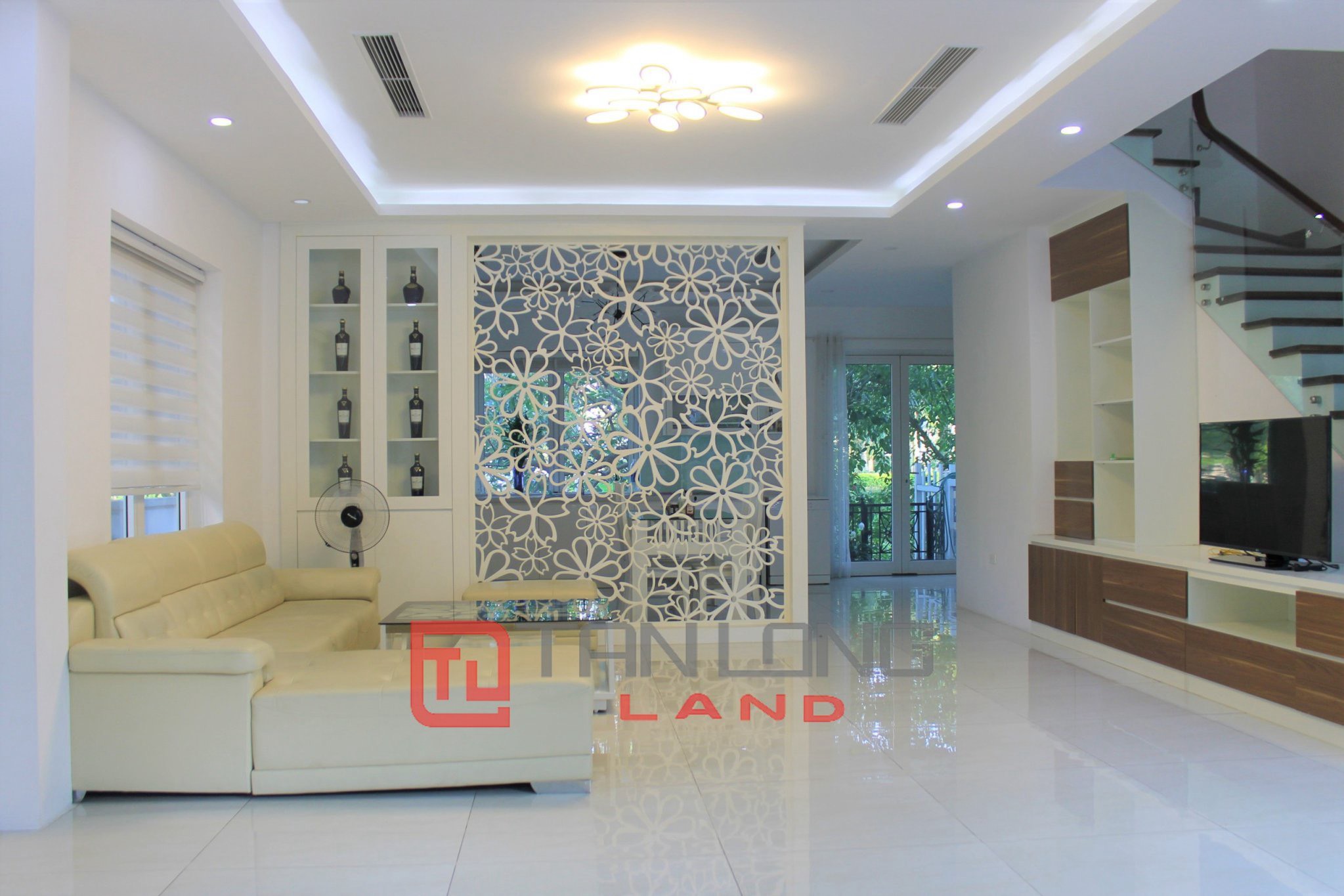 Cho thuê biệt thự song lập 225m2 view sông khu Hoa Sữa Vinhomes Riverside 2