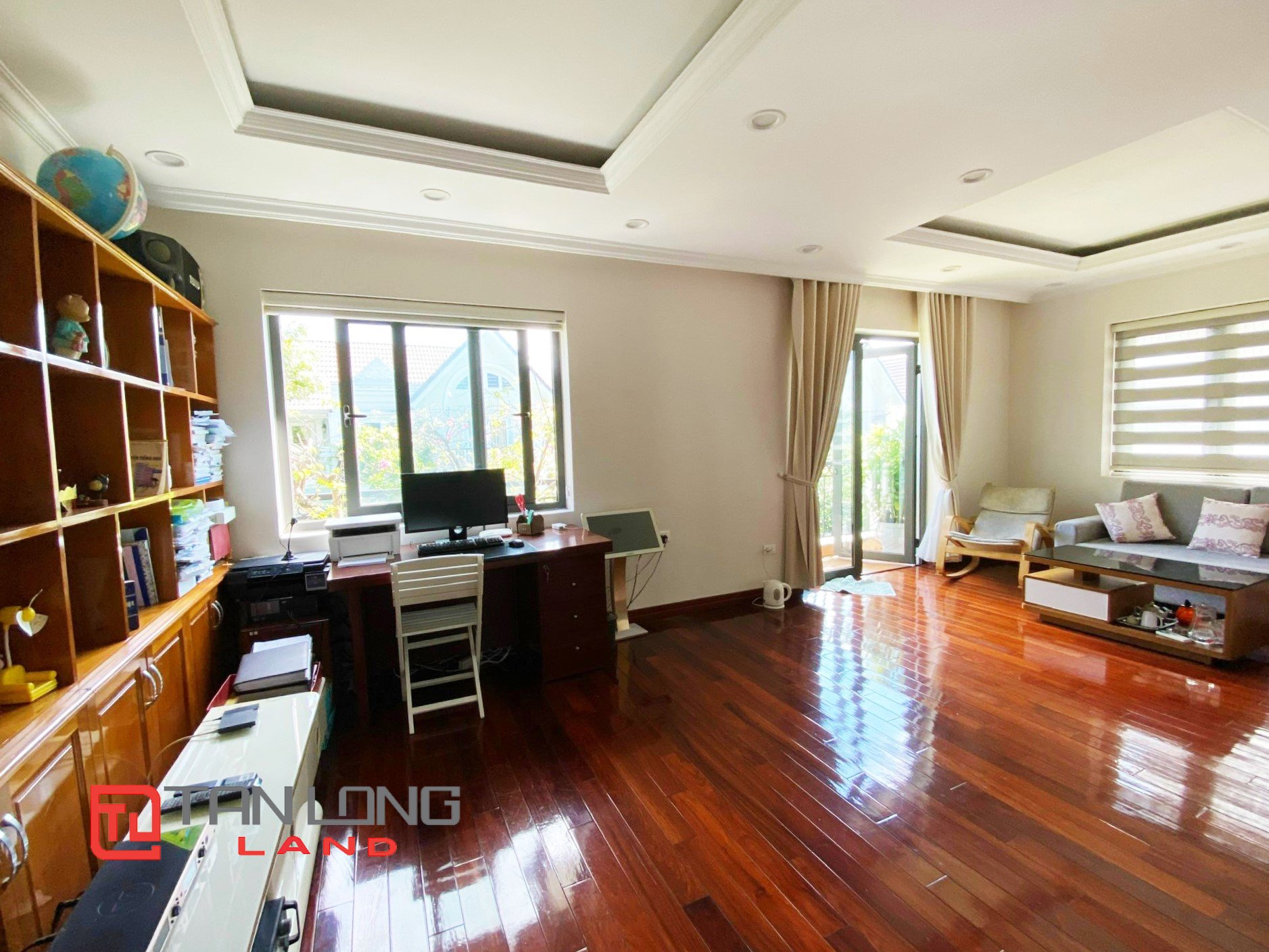 Cho thuê Biệt thự Song lập 3 phòng ngủ gần TTTM Vincom tại Vinhomes Riverside 9