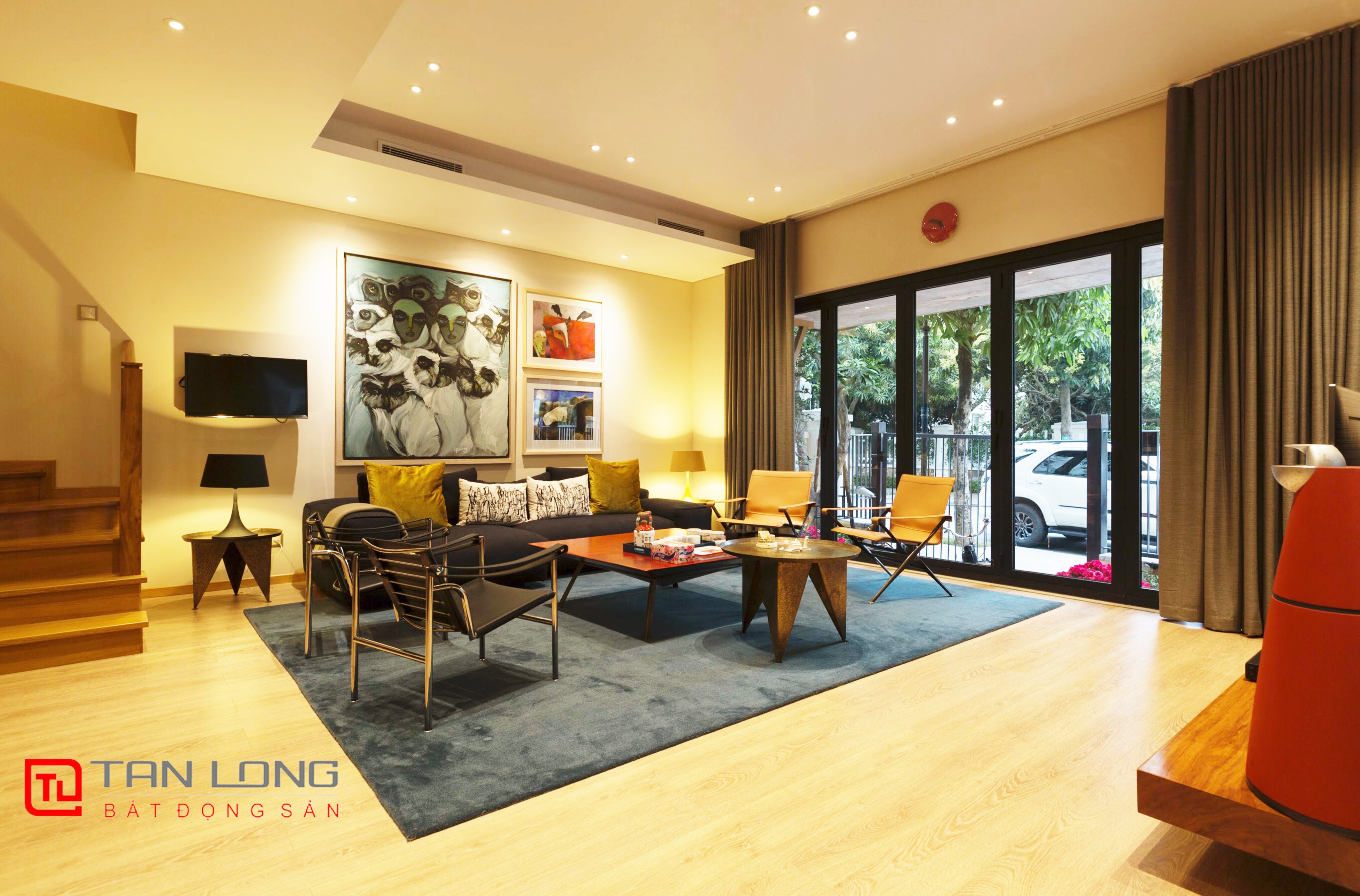 Cho thuê Biệt thự Song lập 4 phòng ngủ gần TTTM Vincom tại Vinhomes Riverside 1