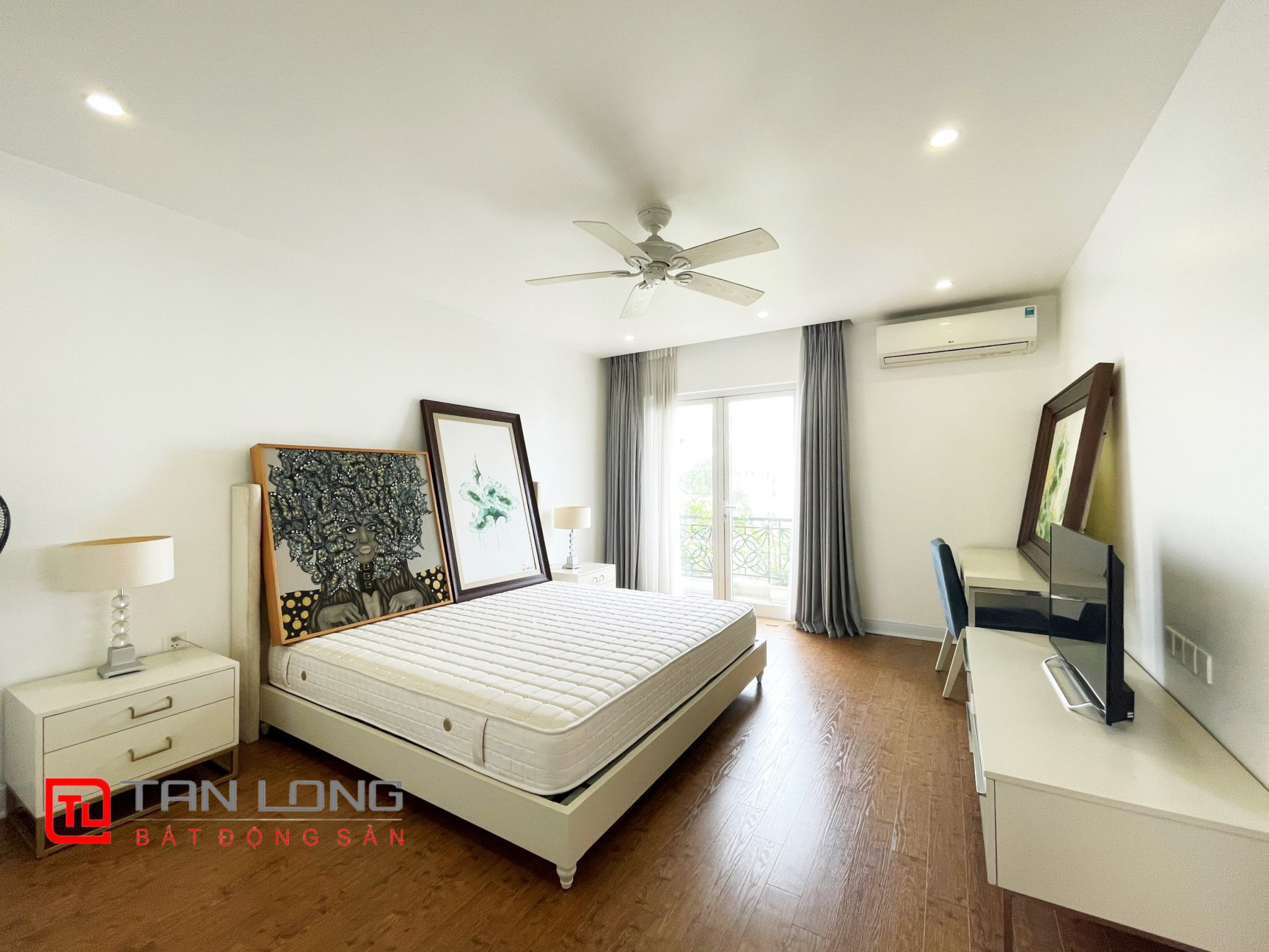 Cho thuê Biệt thự Song lập đủ đồ gần TTTM Vincom tại Vinhomes Riverside 15