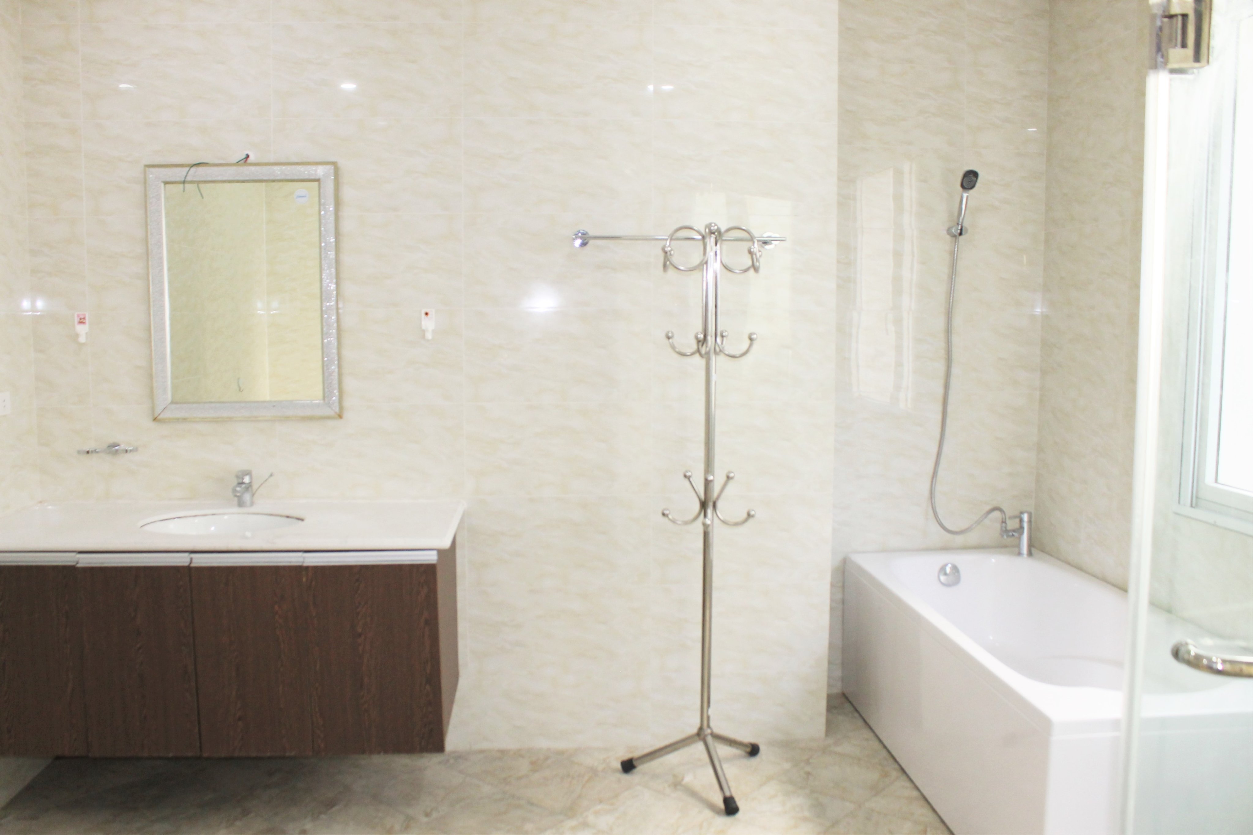 Cho thuê Biệt Thự Song Lập đủ đồ tại KĐT Vinhomes Riverside , Long Biên, Hà Nội. 5
