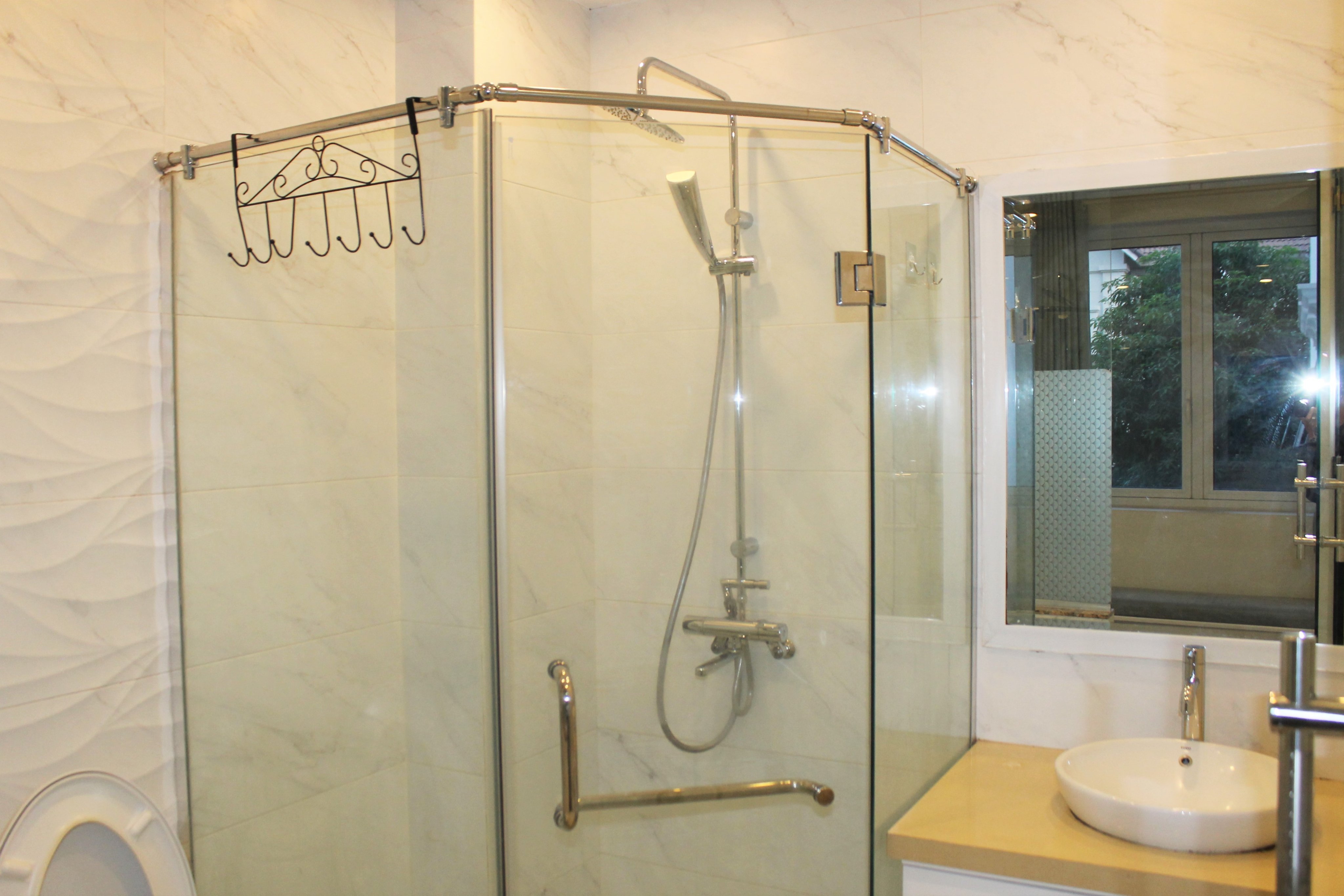 Cho thuê Biệt Thự Song Lập Đường Anh Đào tại KĐT Vinhomes Riverside 8