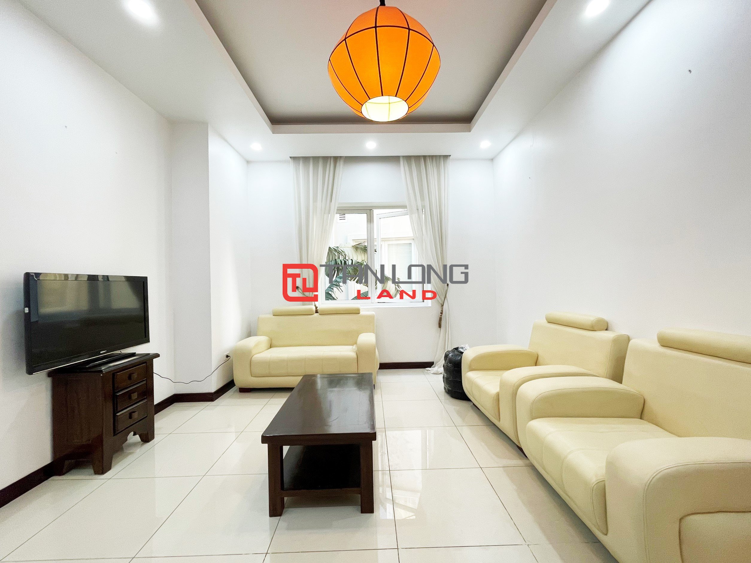 Cho thuê Biệt thự Song lập full nội thất 4 phòng ngủ tại Vinhomes Riverside 8