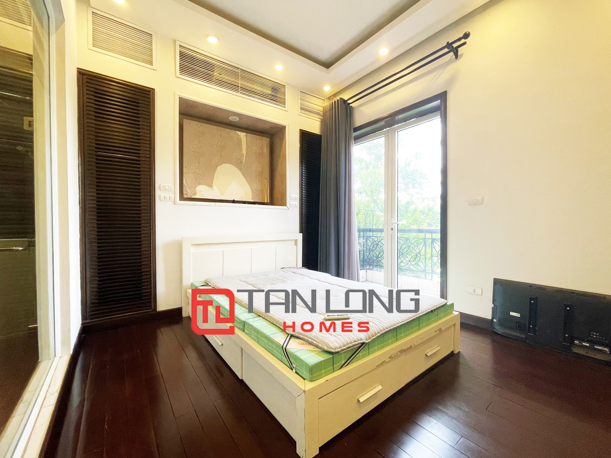 Cho thuê Biệt thự Song lập full nội thất tại Vinhomes The Harmony 17