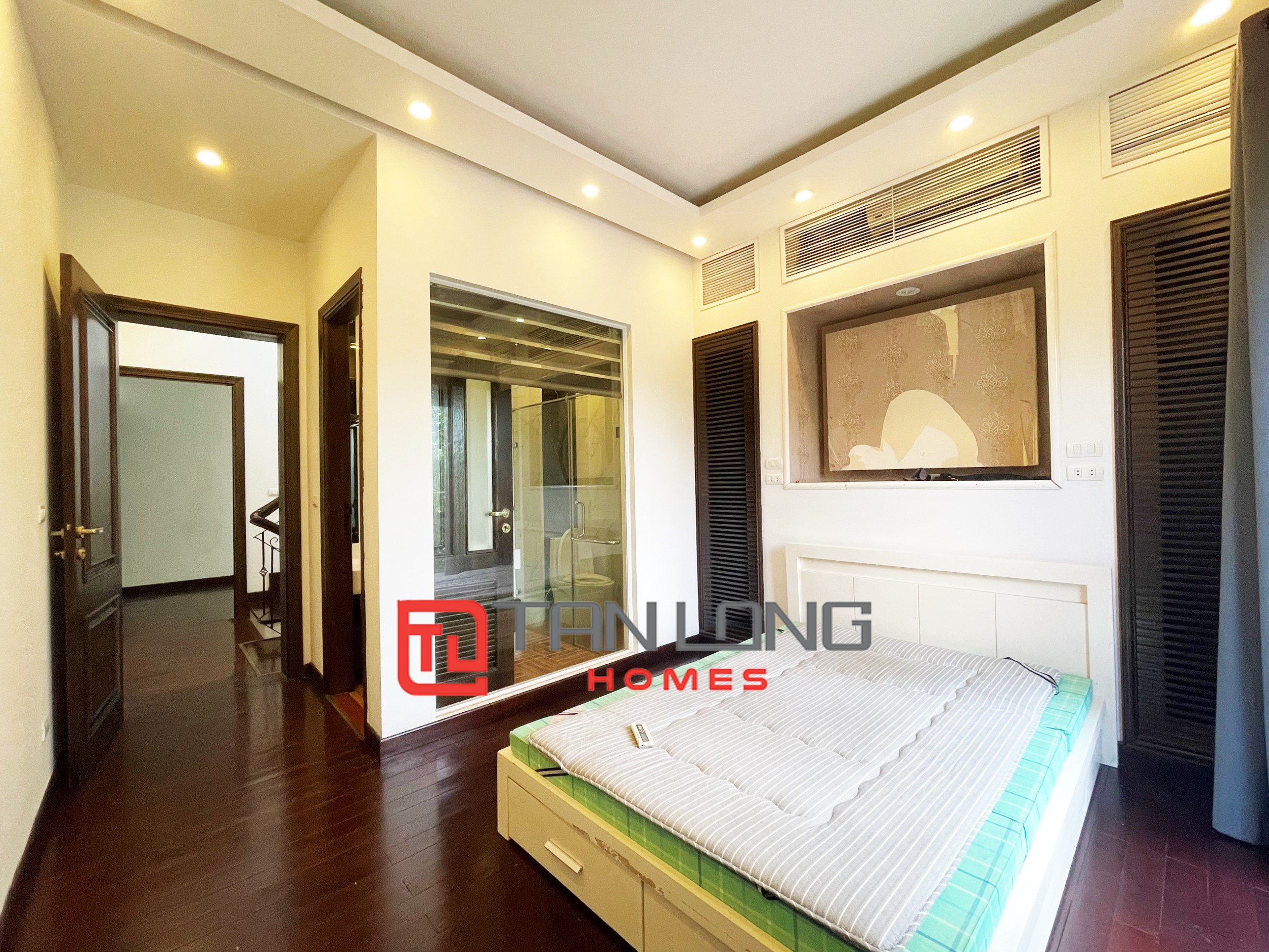 Cho thuê Biệt thự Song lập full nội thất tại Vinhomes The Harmony 6