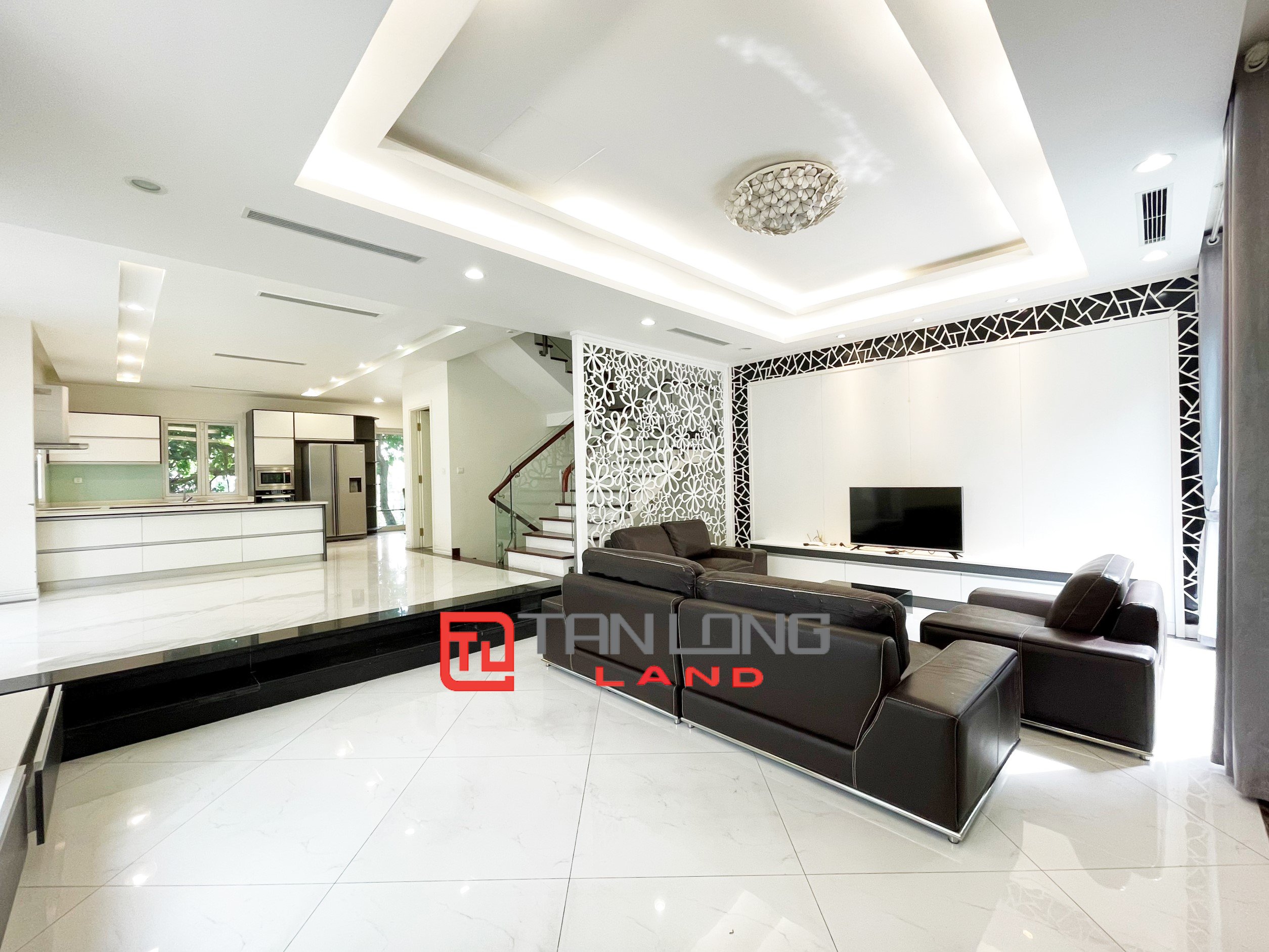 Cho thuê Biệt thự Song lập full nội thất view sông sau nhà rộng thoáng mát tại Vinhomes Riverside 2