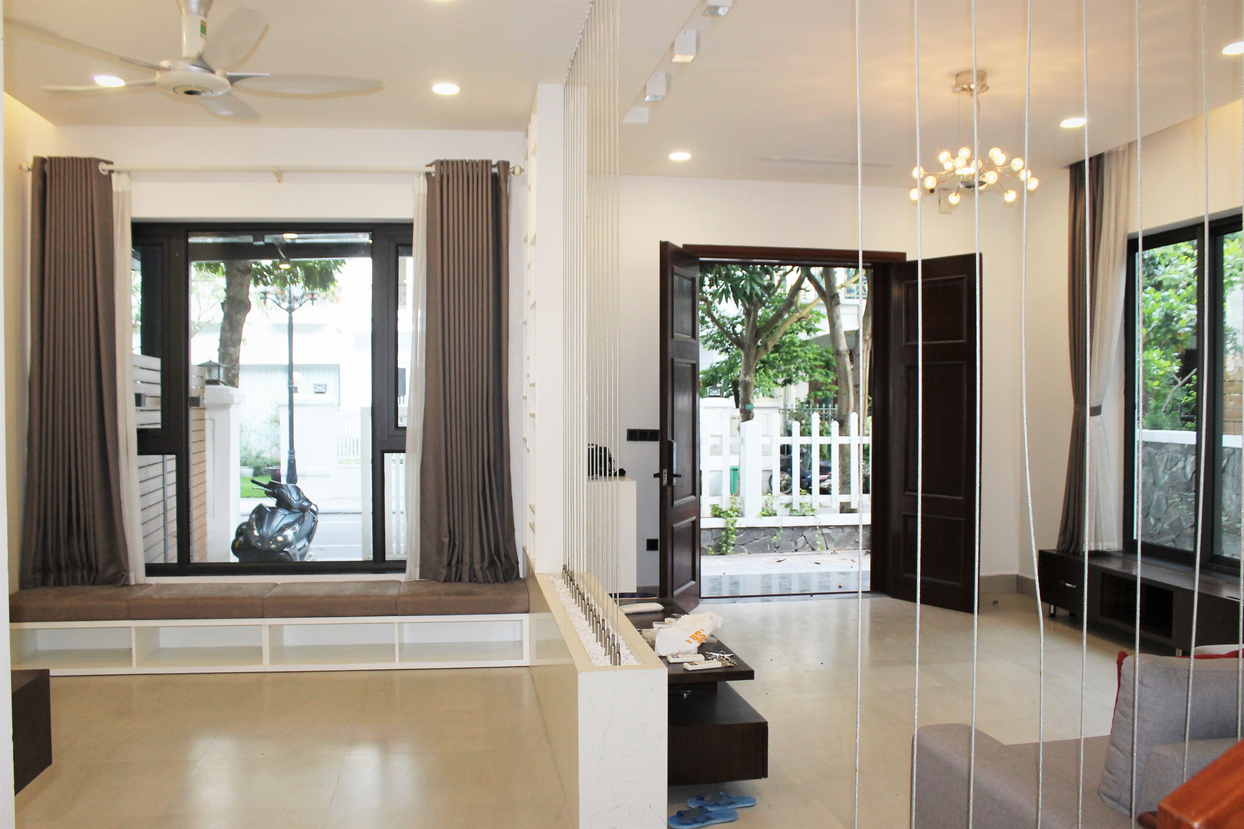 Cho thuê biệt thự Song Lập gần trường Vinschool tại Vinhomes Riverside 2