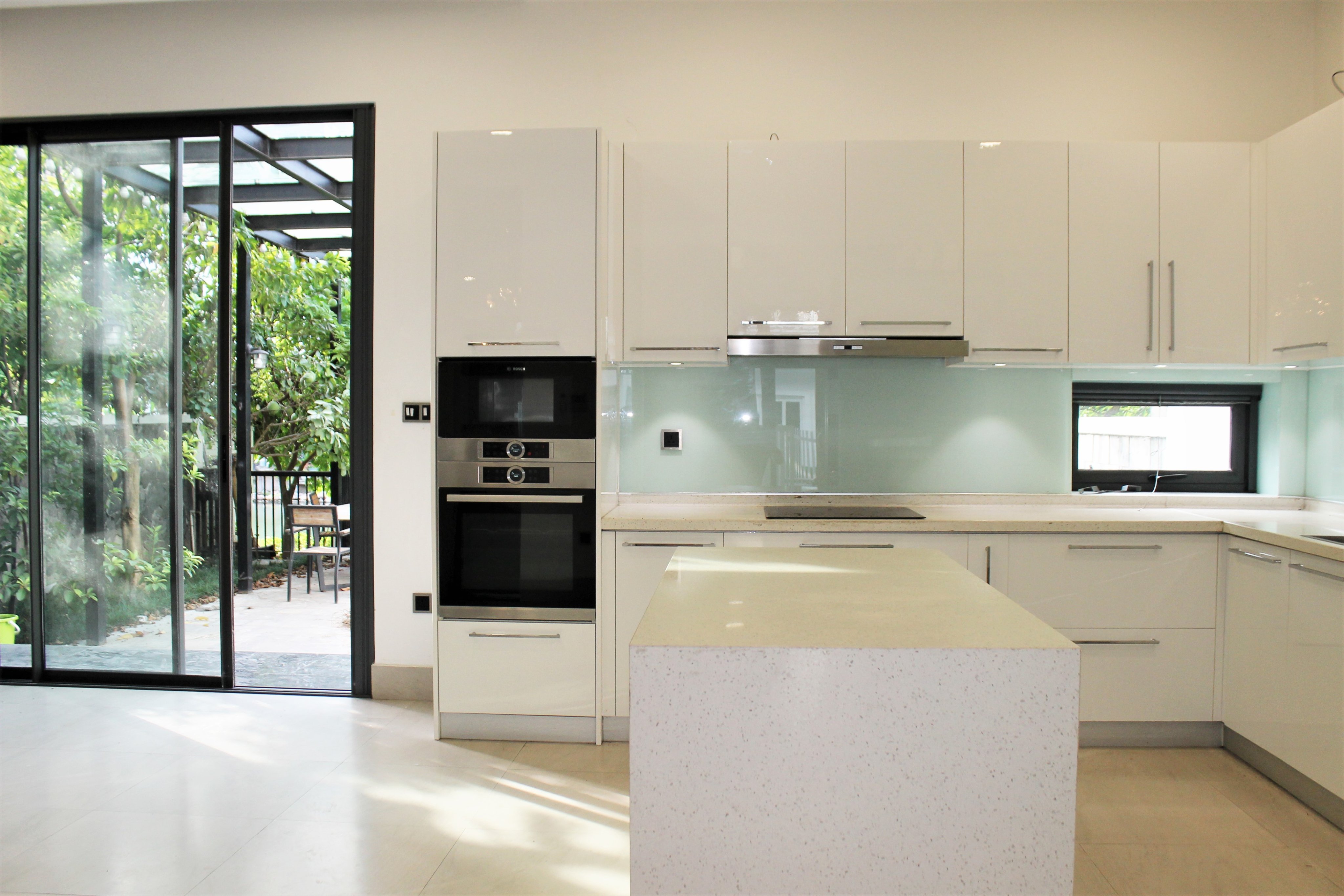 Cho thuê biệt thự Song Lập gần trường Vinschool tại Vinhomes Riverside 3