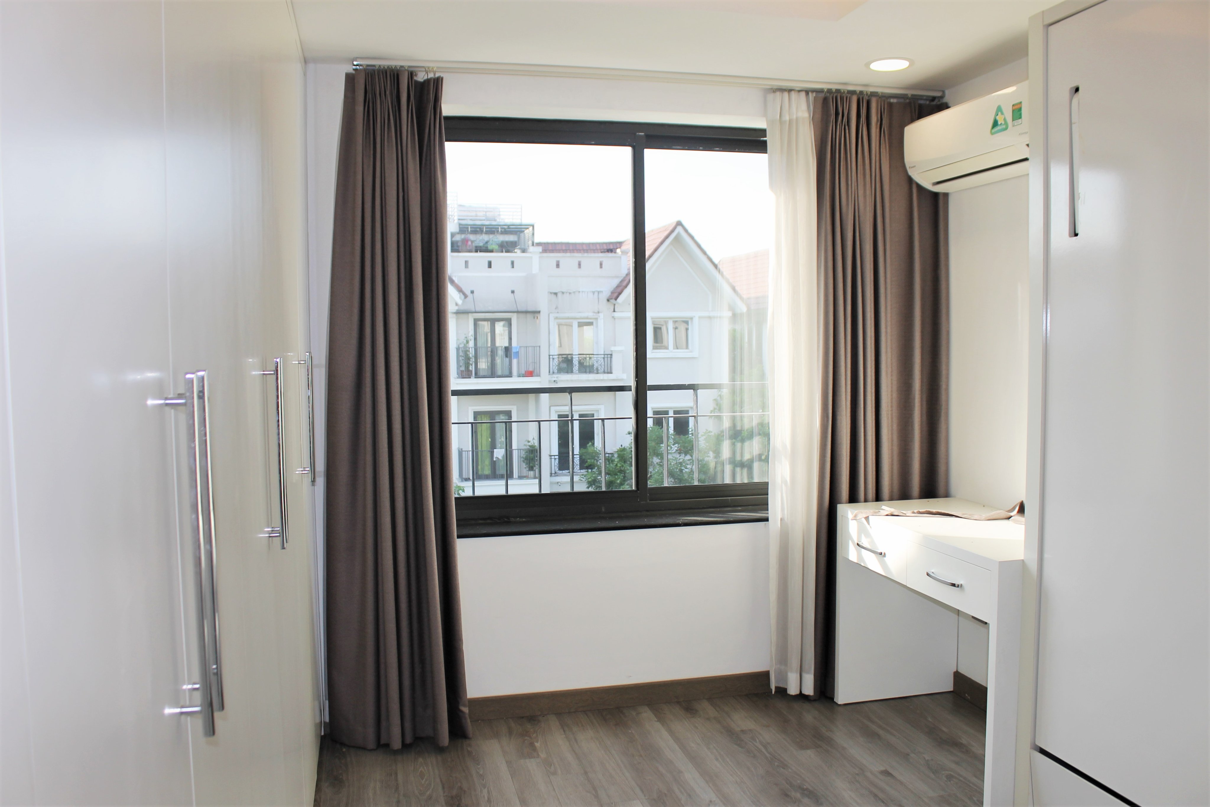 Cho thuê biệt thự Song Lập gần trường Vinschool tại Vinhomes Riverside 6