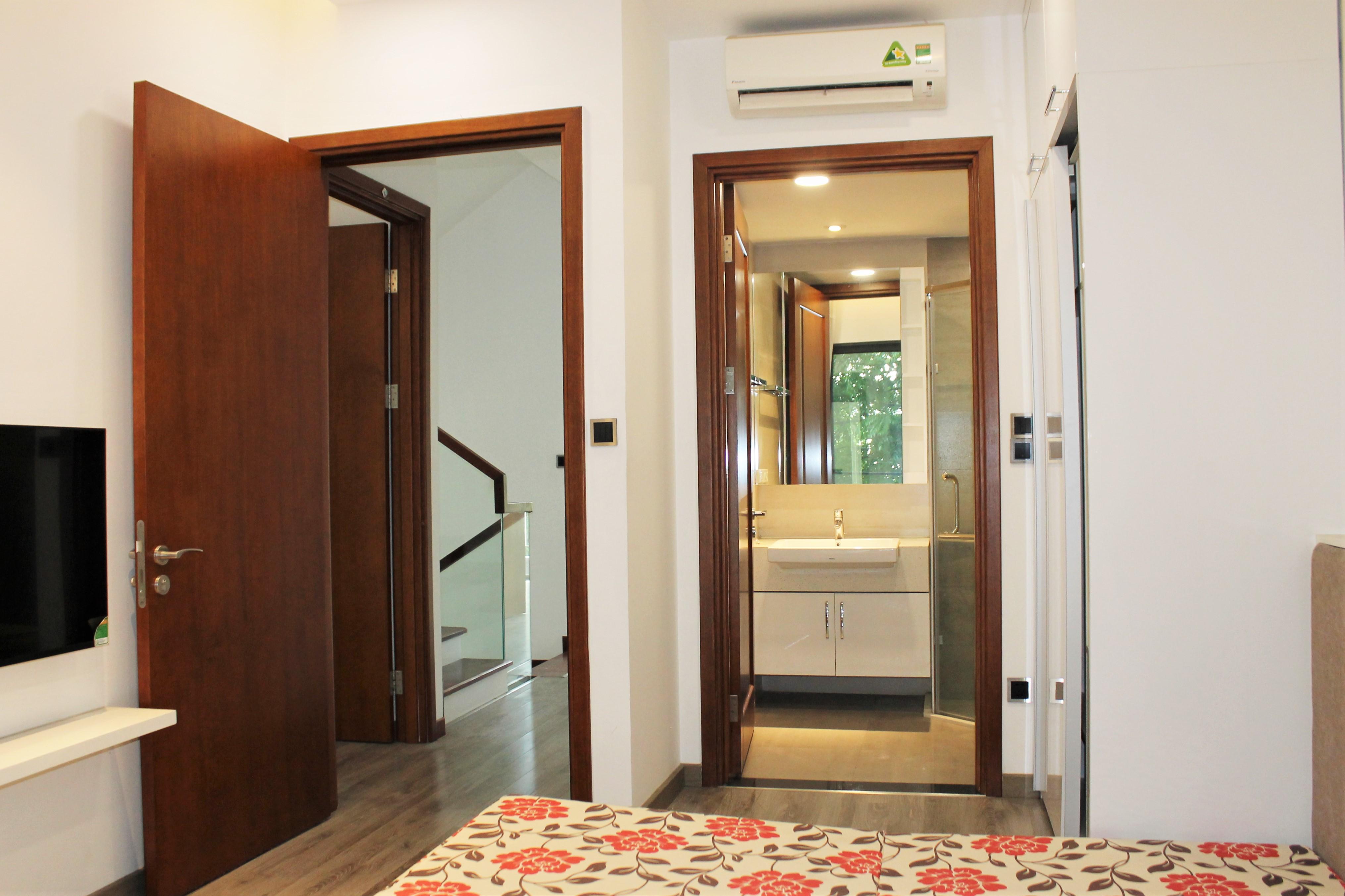 Cho thuê biệt thự Song Lập gần trường Vinschool tại Vinhomes Riverside 7