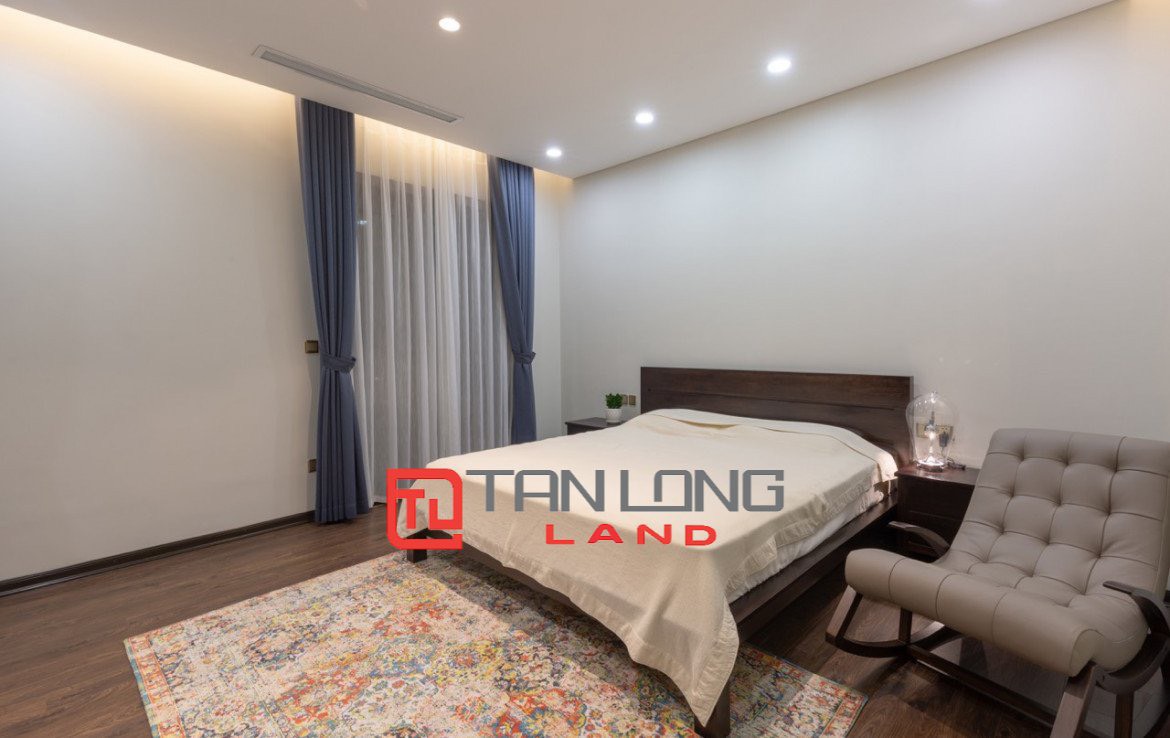 Cho thuê Biệt thự Song lập gần TTTM Vincom tại Vinhomes Riverside Long Biên 12