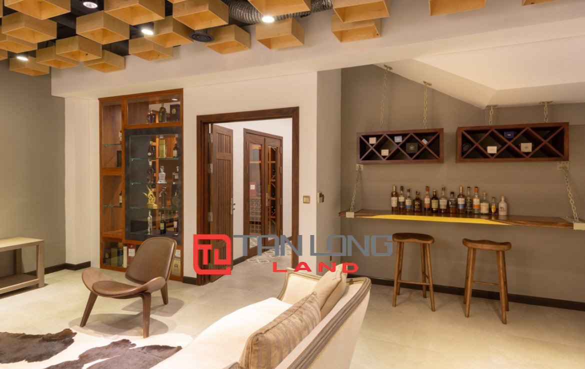 Cho thuê Biệt thự Song lập gần TTTM Vincom tại Vinhomes Riverside Long Biên 8