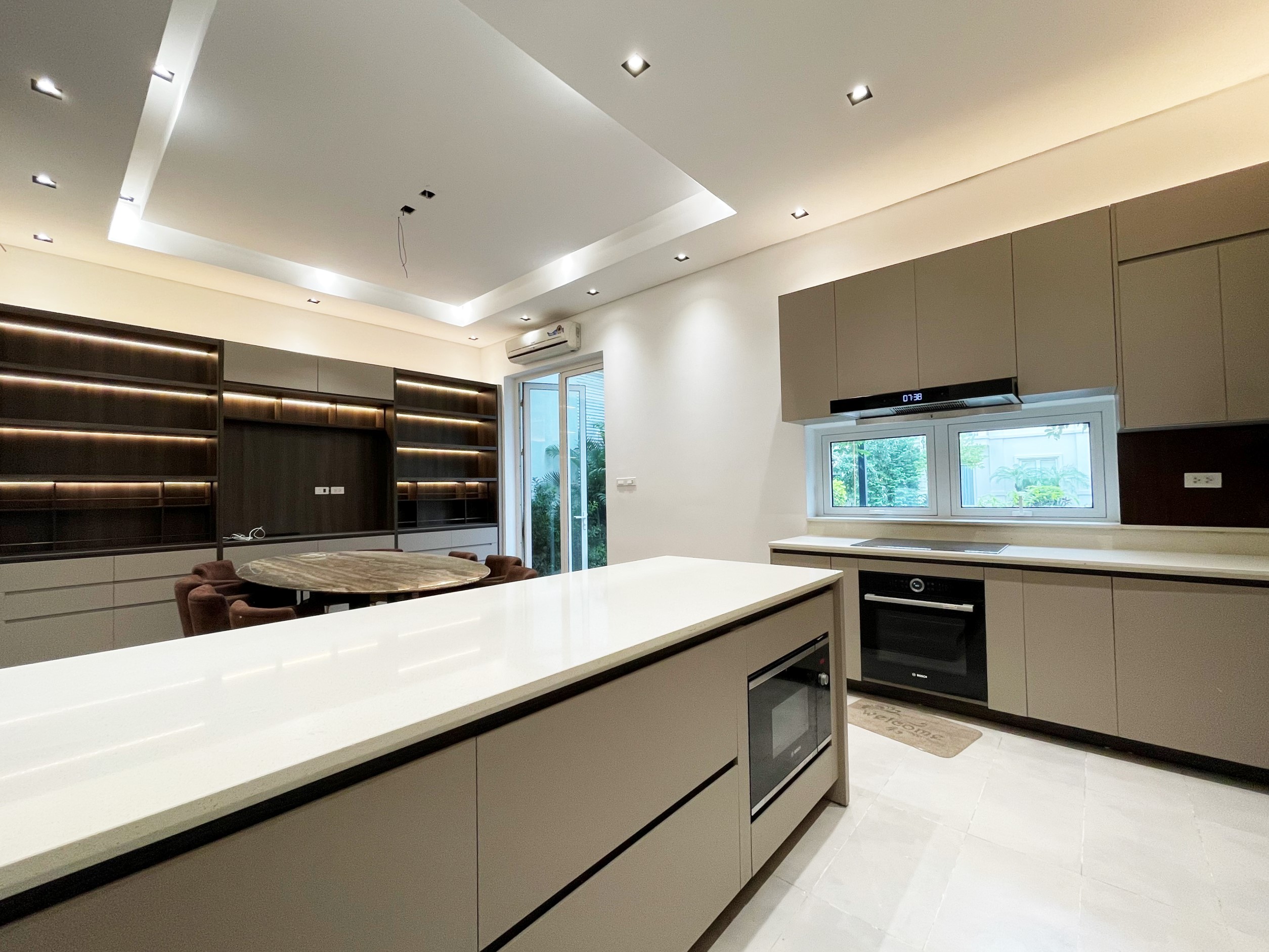 Cho thuê biệt thự song lập hoàn thiện đẹp dãy Hoa Sữa Vinhomes Riversdie Long Biên 6